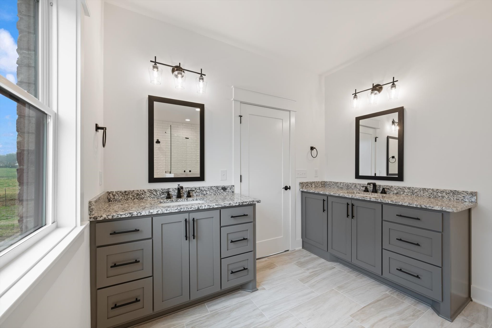 2631 Holly Springs Dr