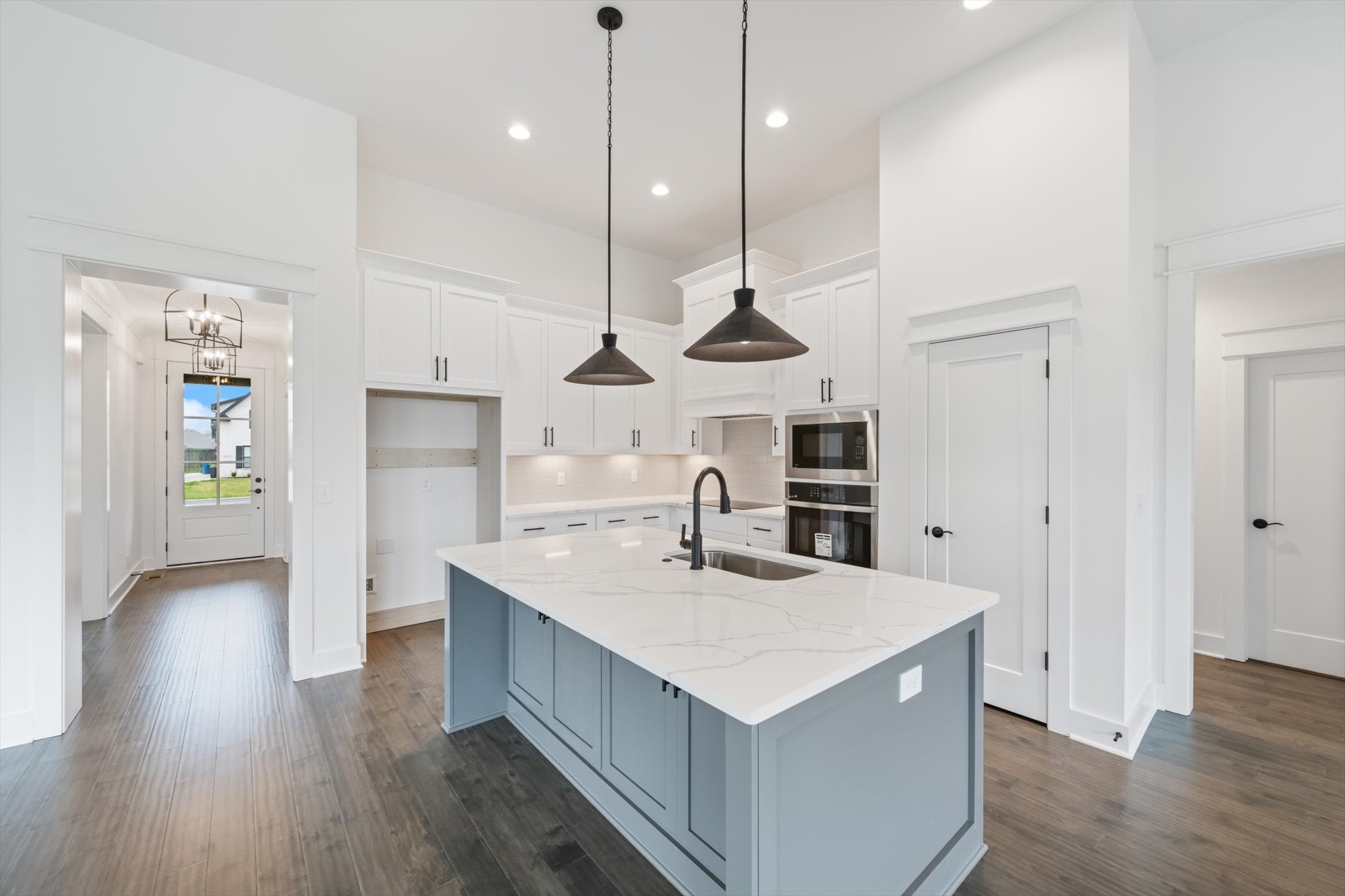 2631 Holly Springs Dr