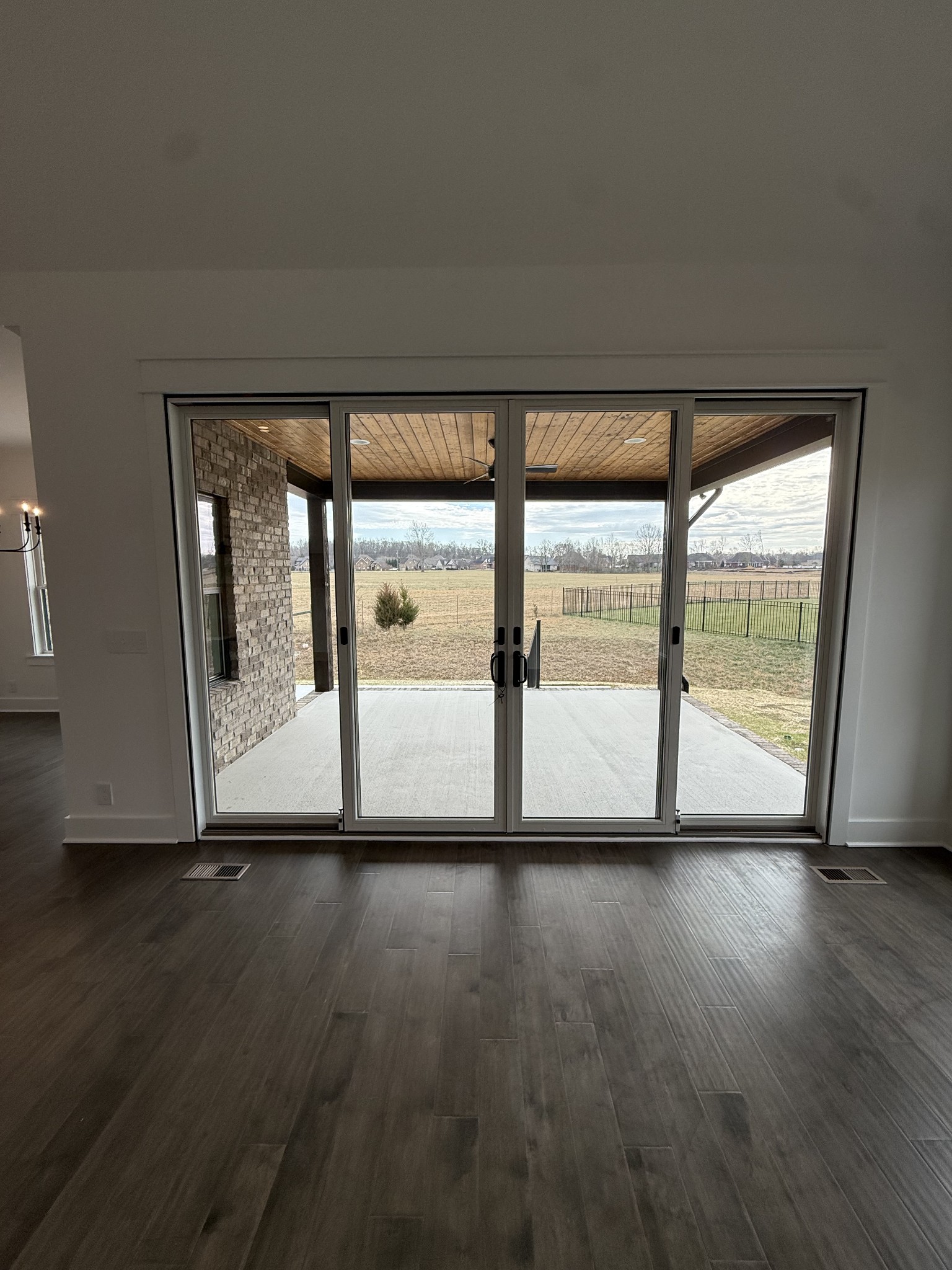 2631 Holly Springs Dr