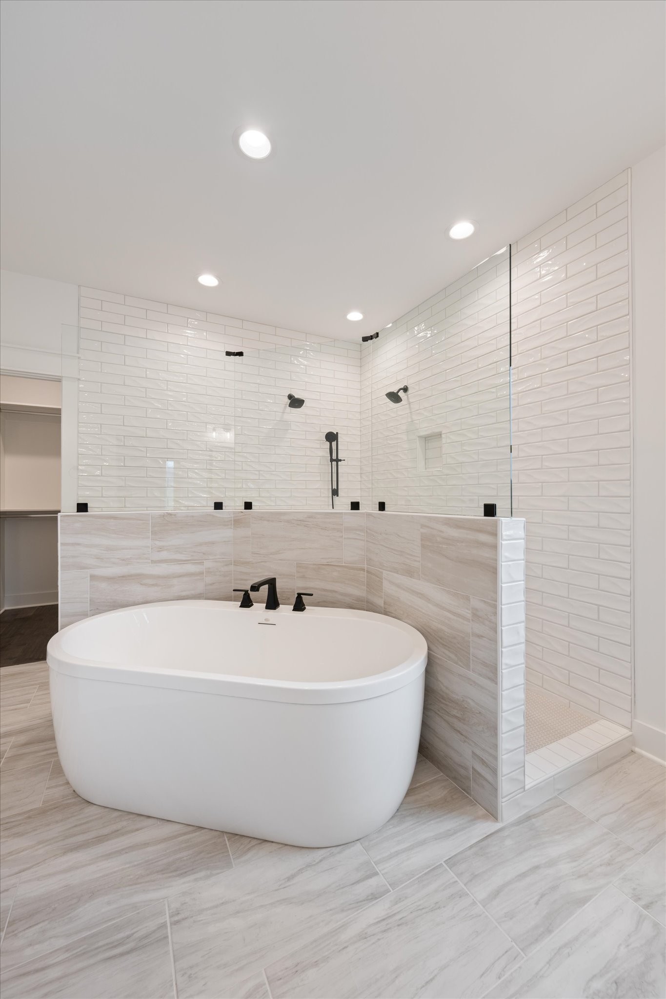 2631 Holly Springs Dr