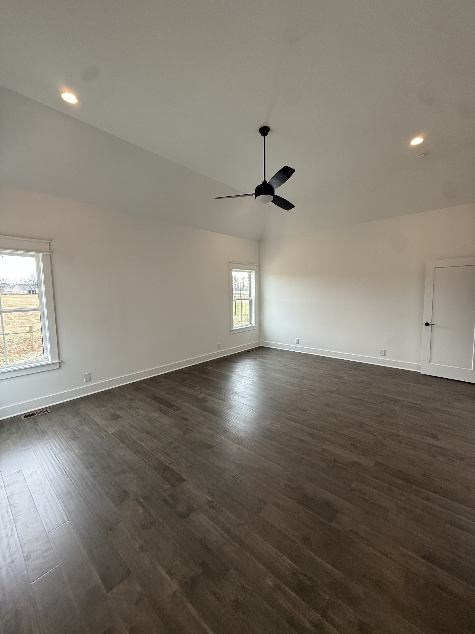 2631 Holly Springs Dr