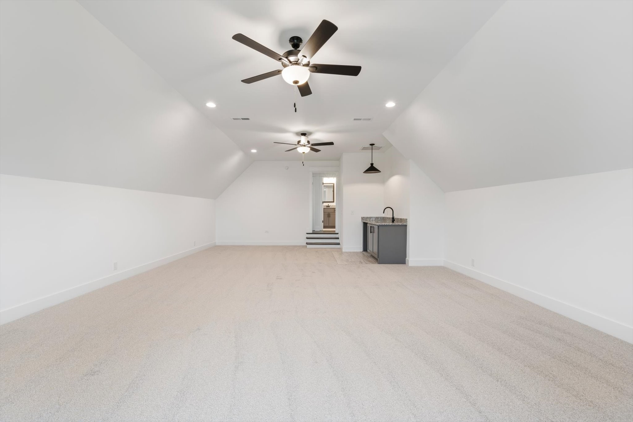 2631 Holly Springs Dr