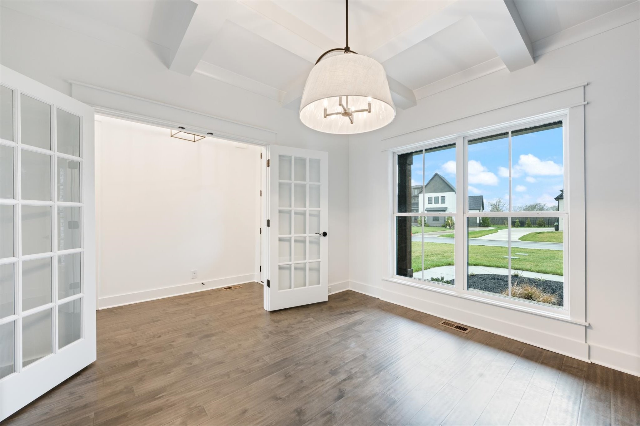 2631 Holly Springs Dr