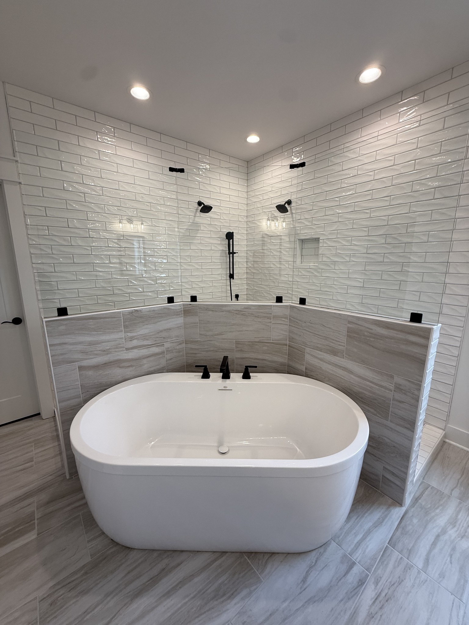 2631 Holly Springs Dr