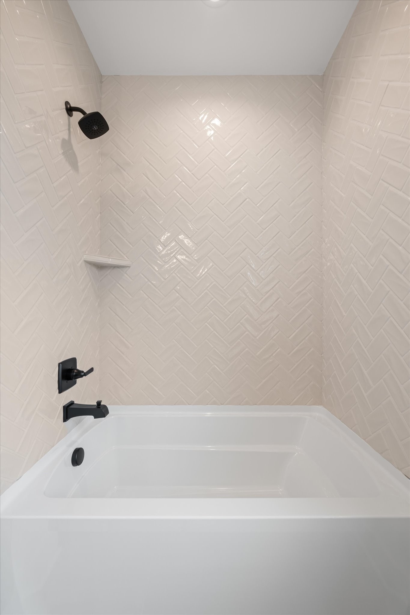 2631 Holly Springs Dr