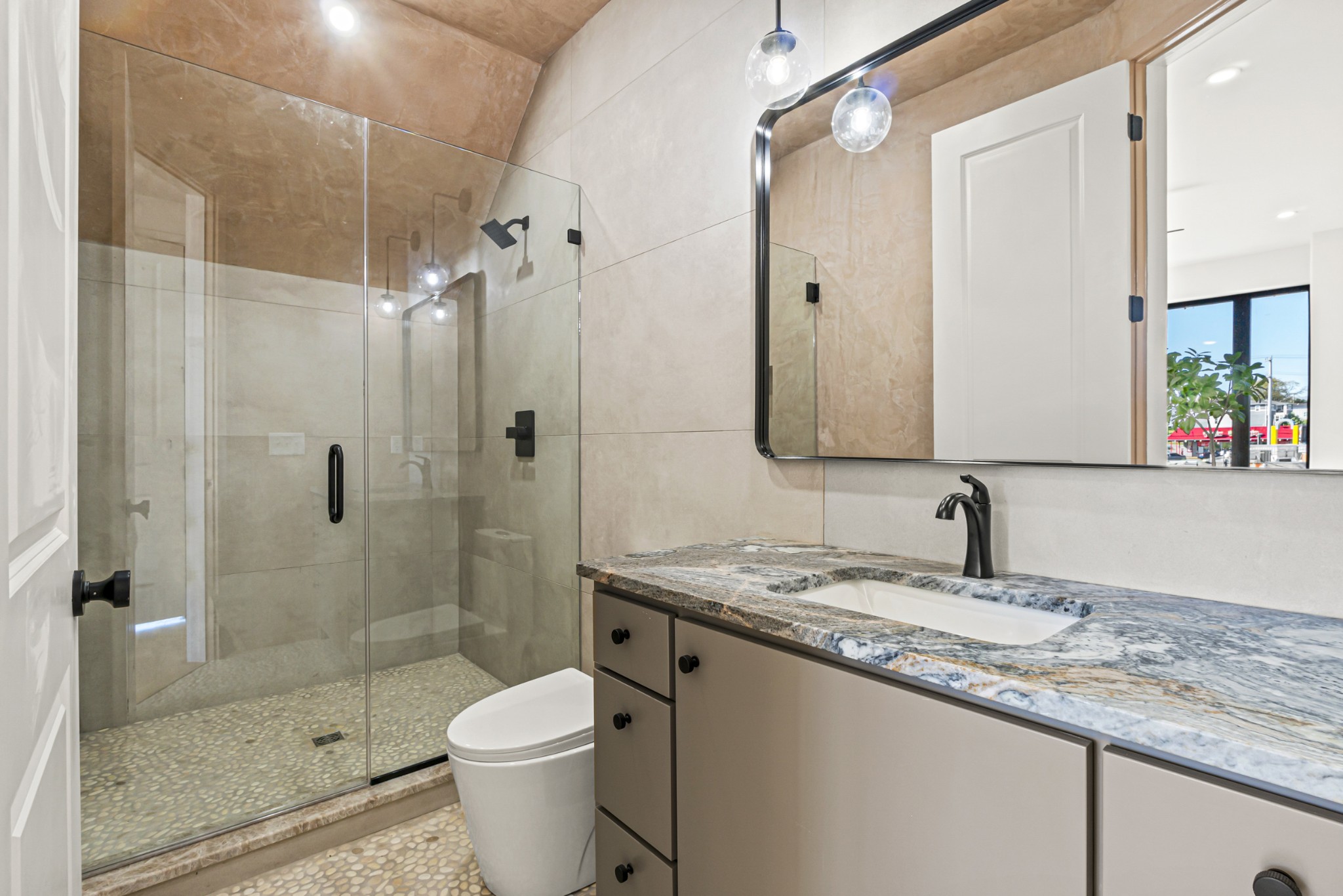 106 Grizzard Ave Unit: 7