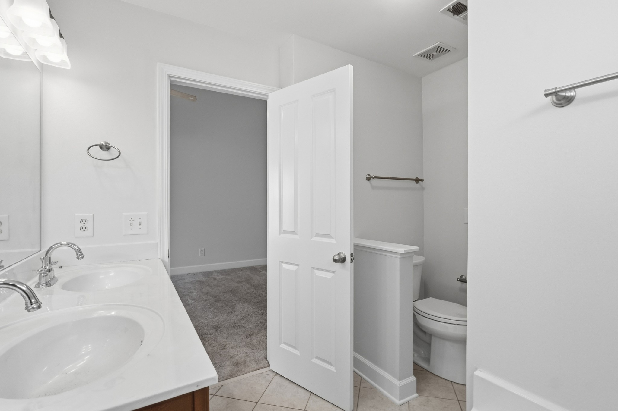 7513 Lords Chapel Dr