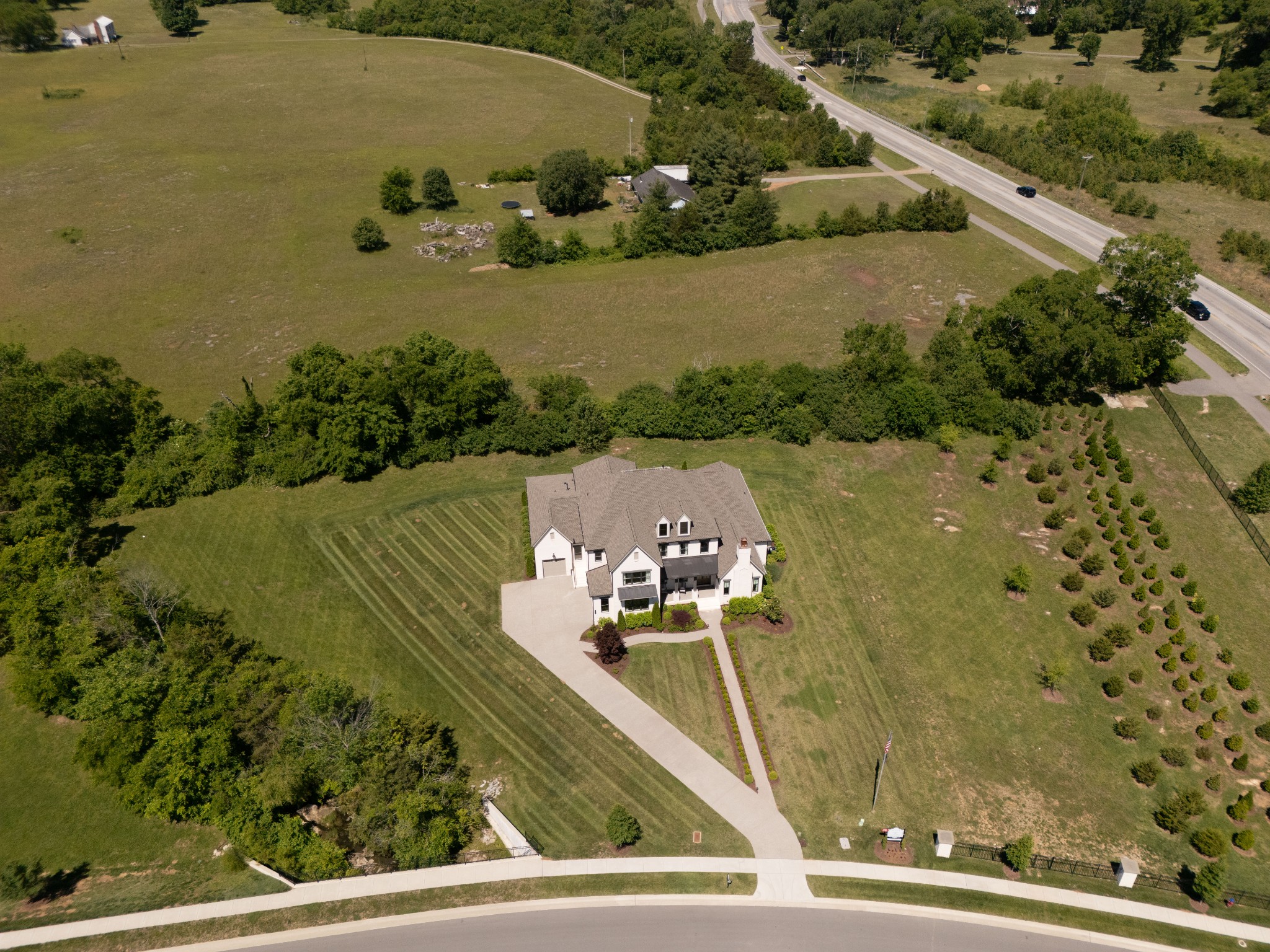 1003 Sinatra Drive