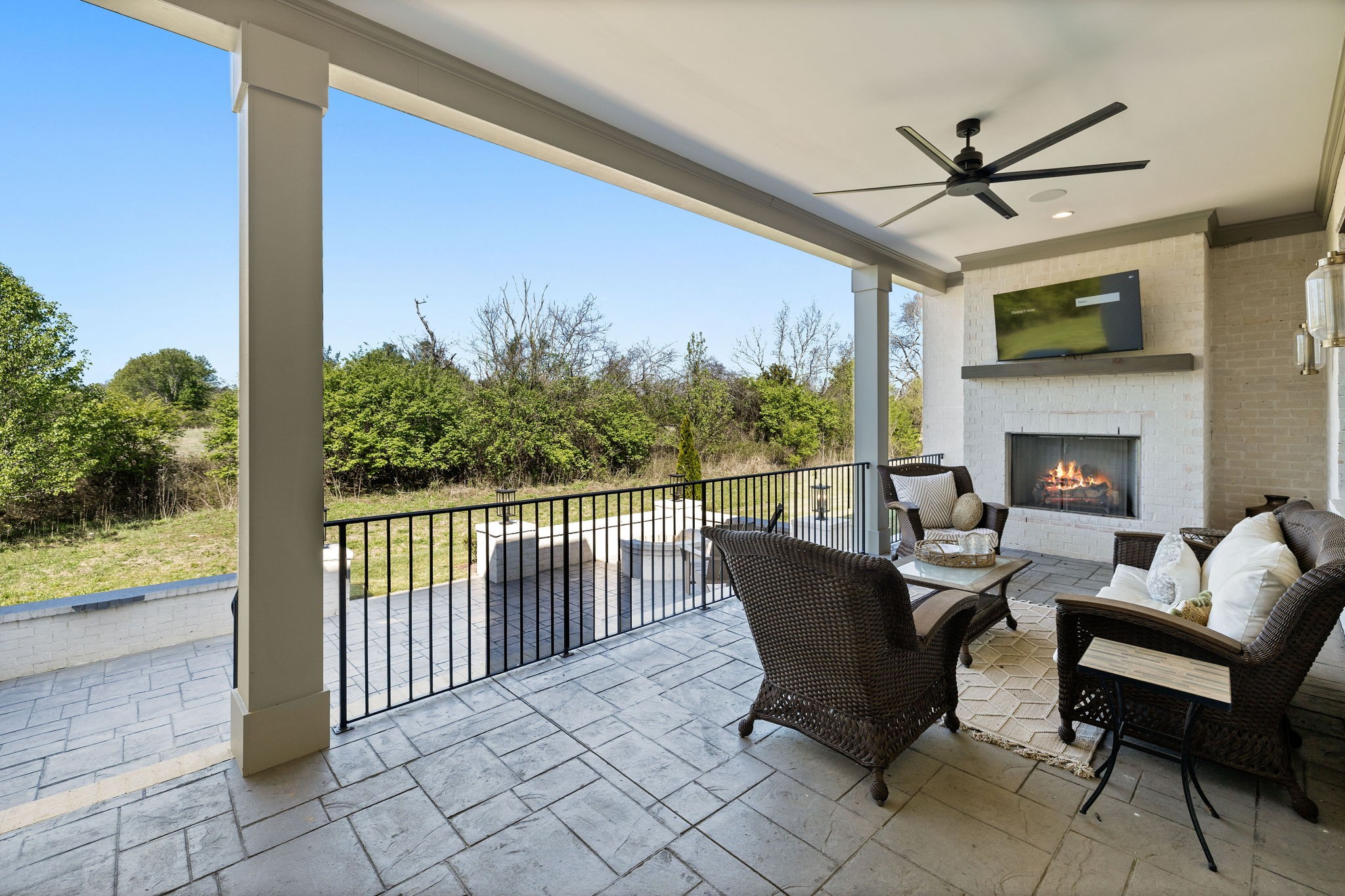 1003 Sinatra Drive