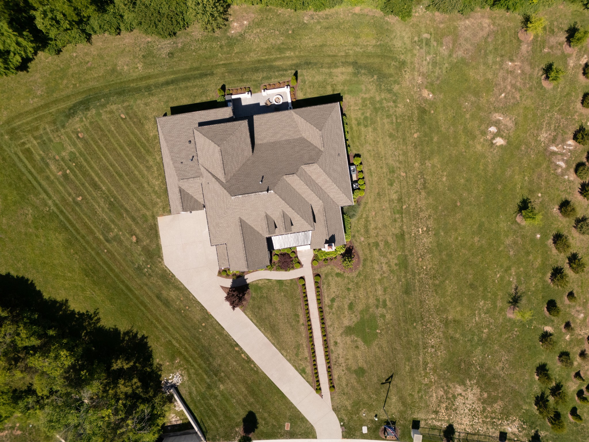 1003 Sinatra Drive