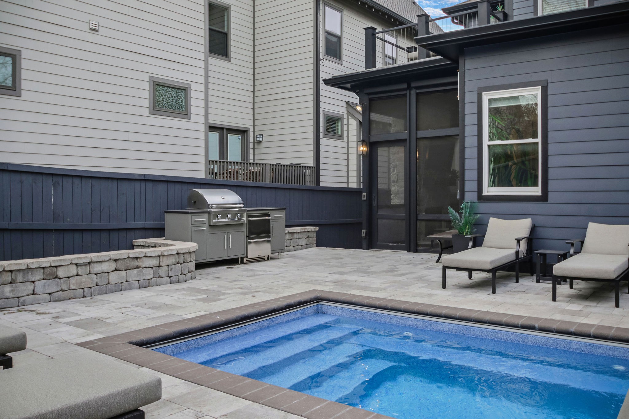 1217B Battlefield Dr