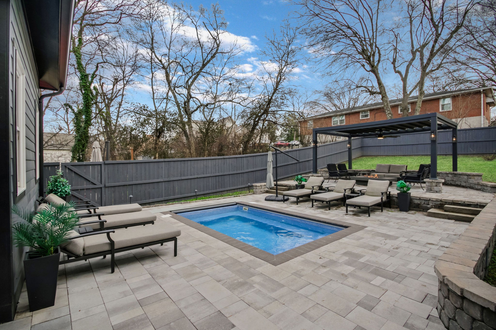 1217B Battlefield Dr