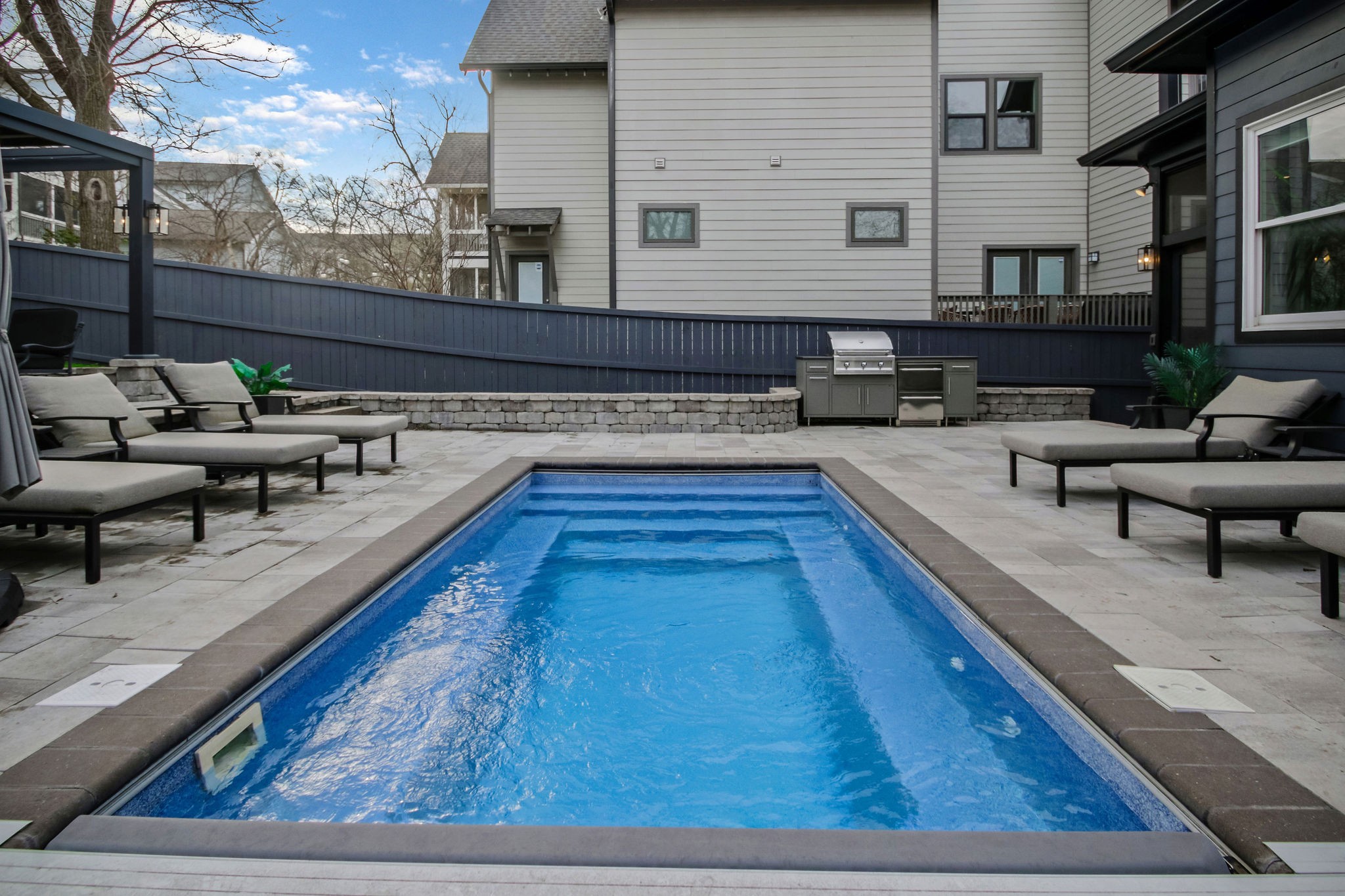 1217B Battlefield Dr