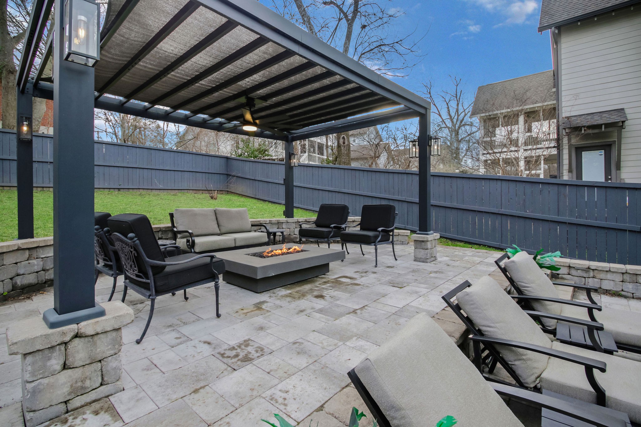 1217B Battlefield Dr