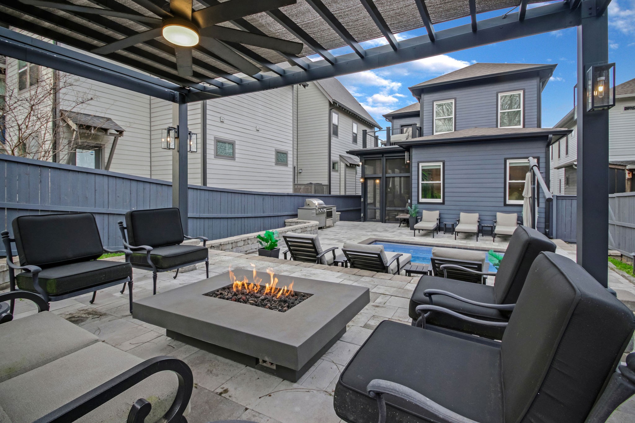 1217B Battlefield Dr