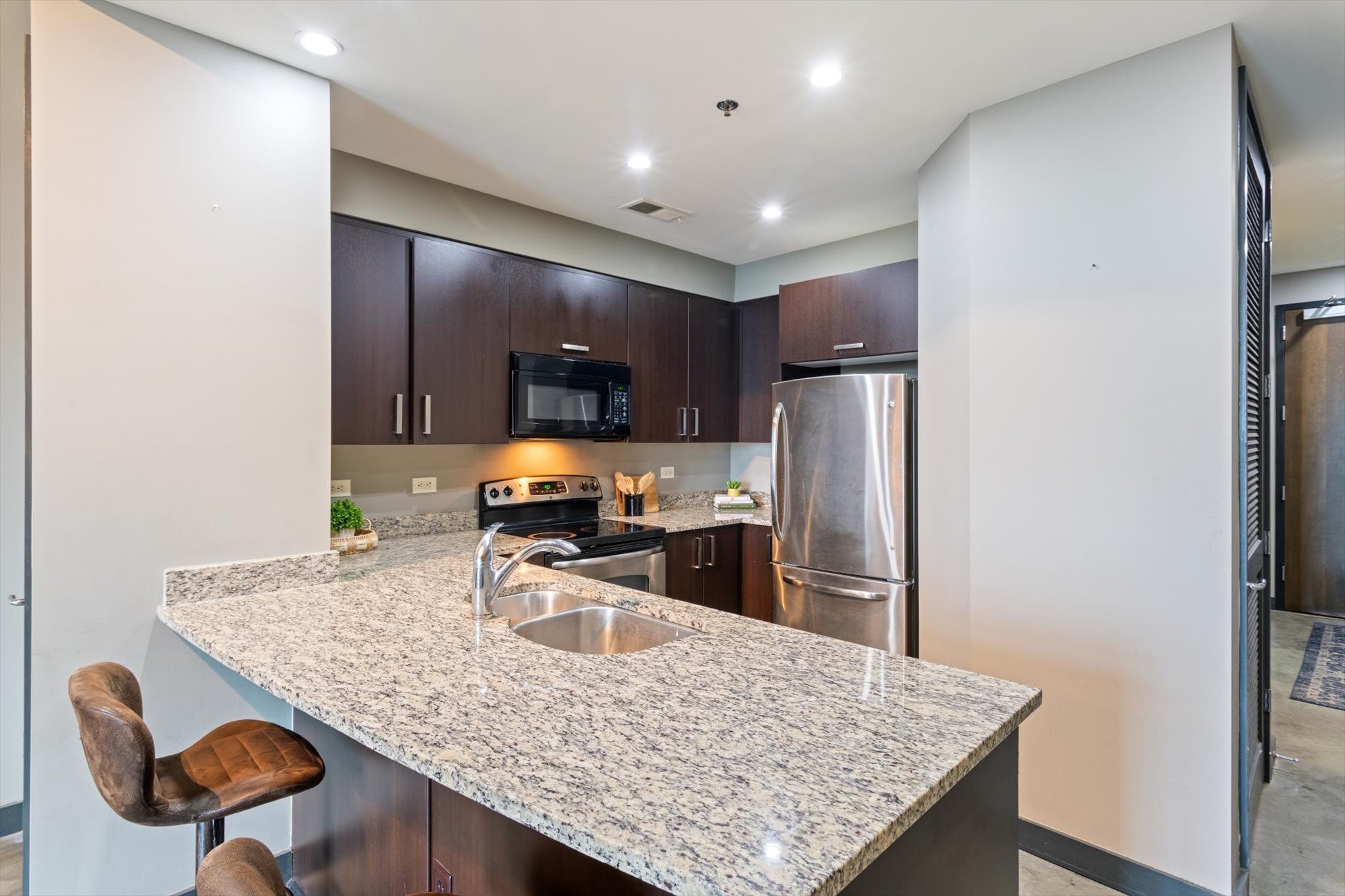 1510 Demonbreun St Unit: 706