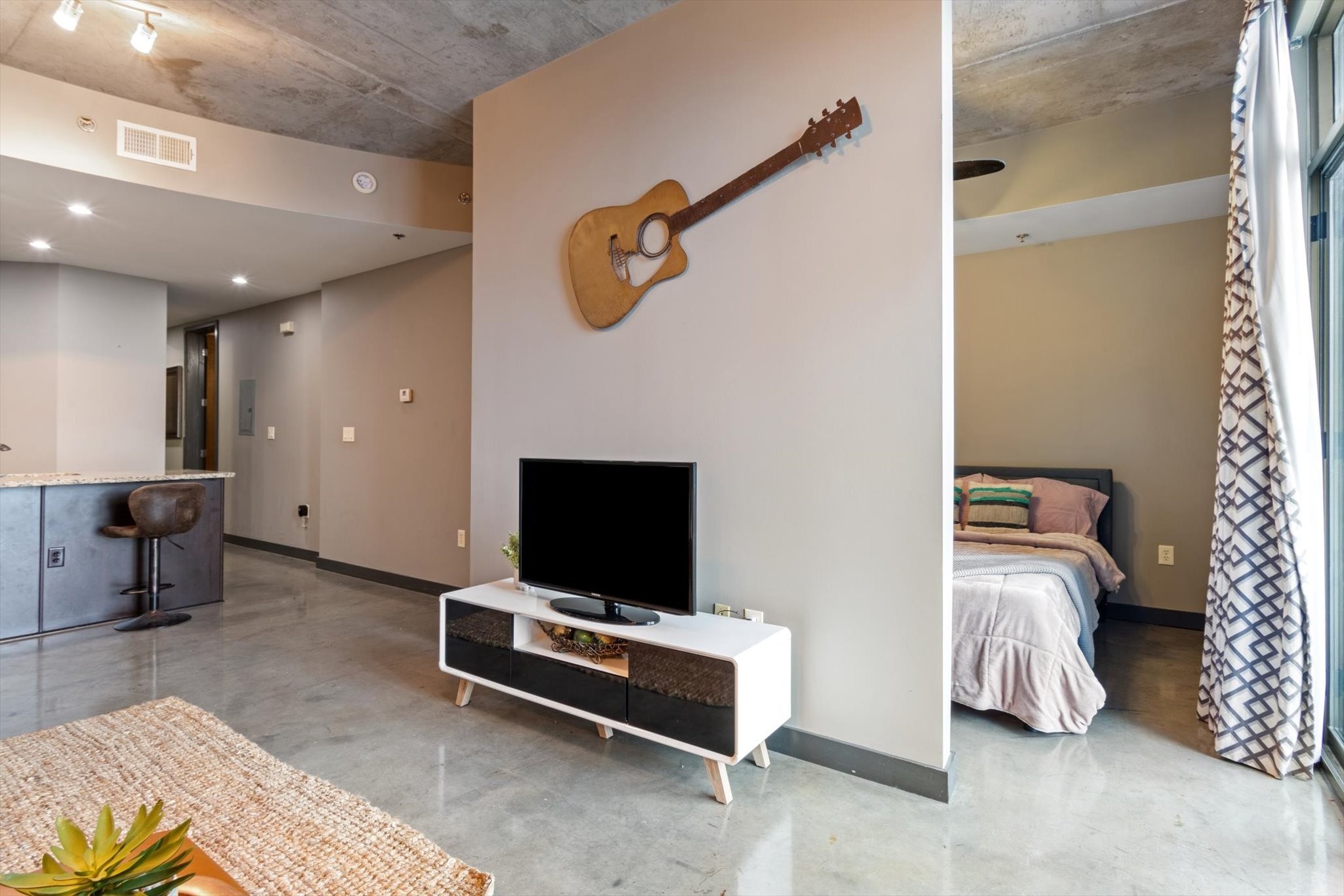 1510 Demonbreun St Unit: 706