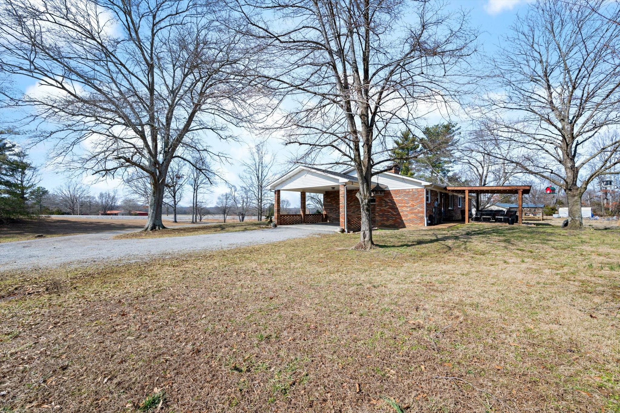 11540 Smithville Hwy