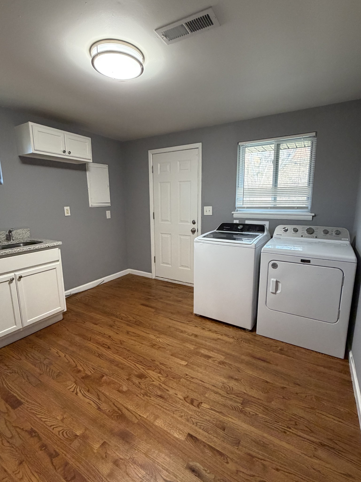 3316 Clifton Ave Unit: B