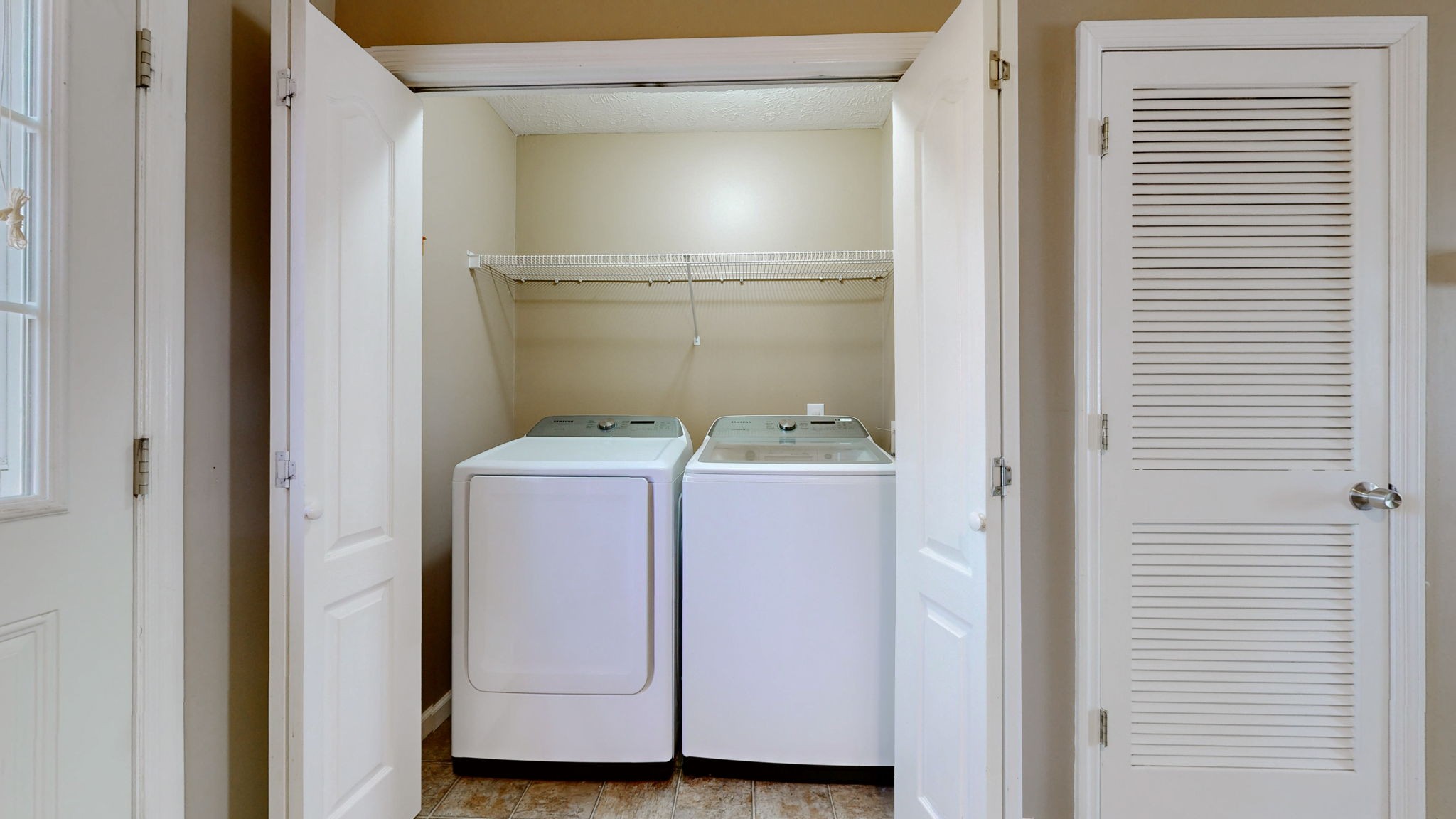 1641 Center Pointe Dr