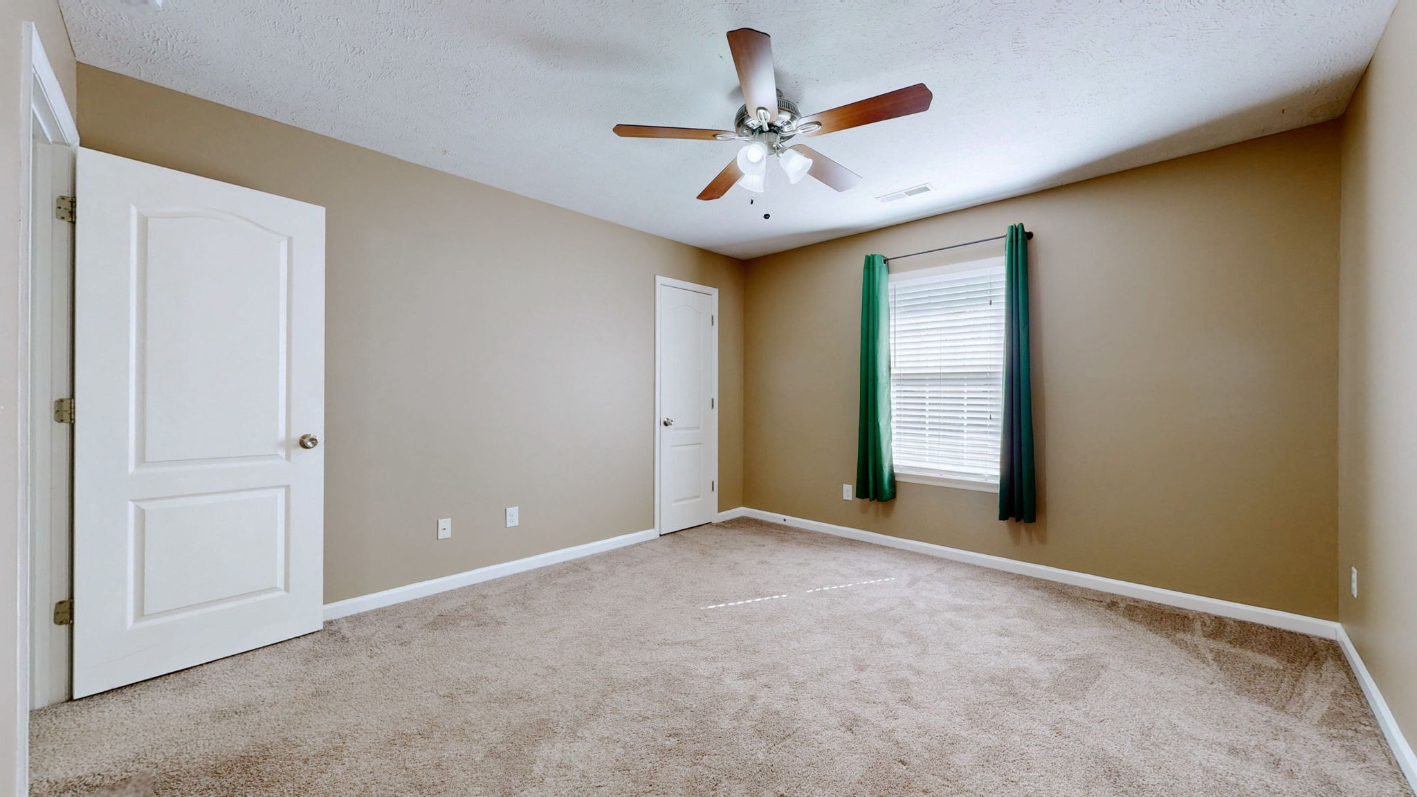 1641 Center Pointe Dr