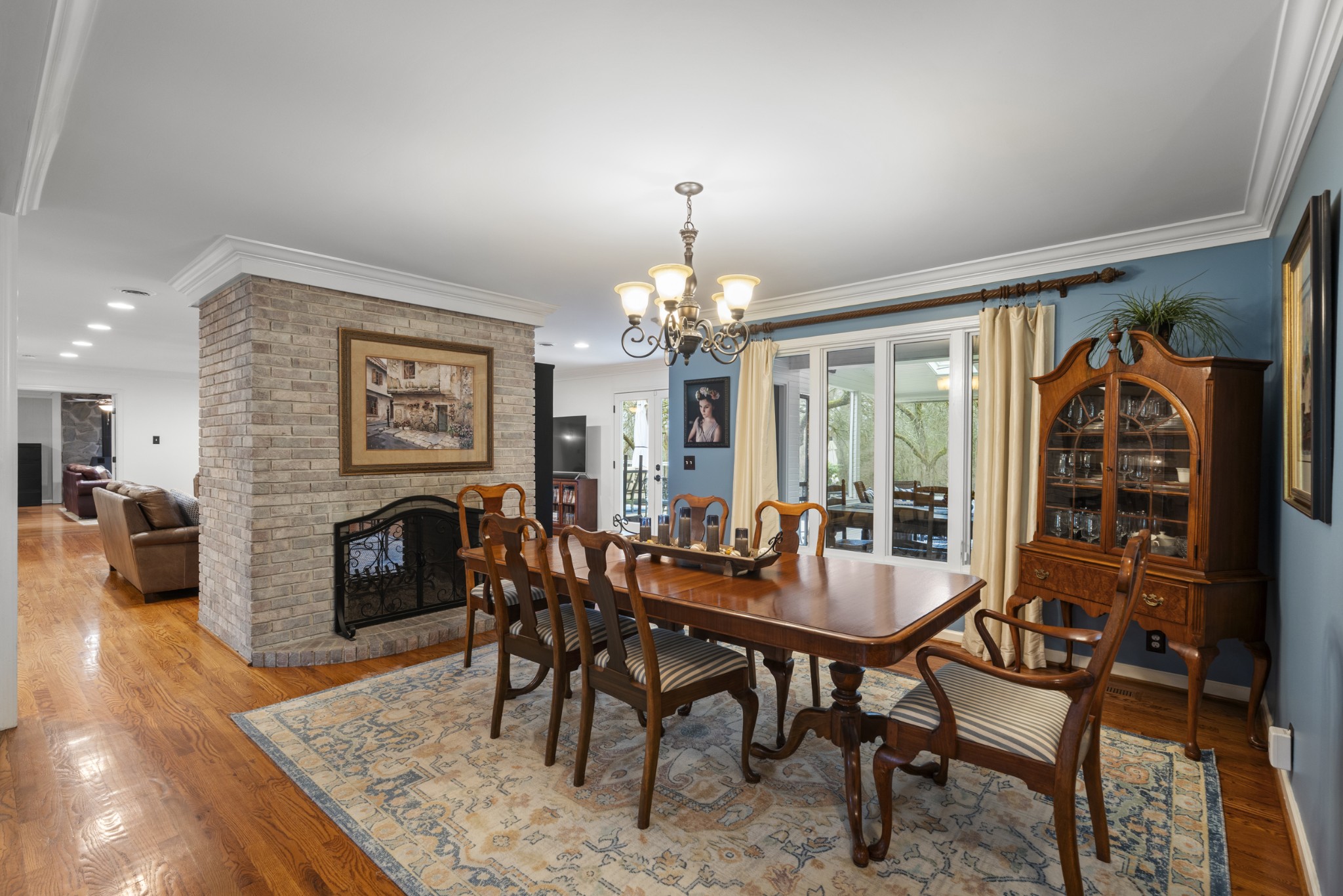 1004 Perkins Ln
