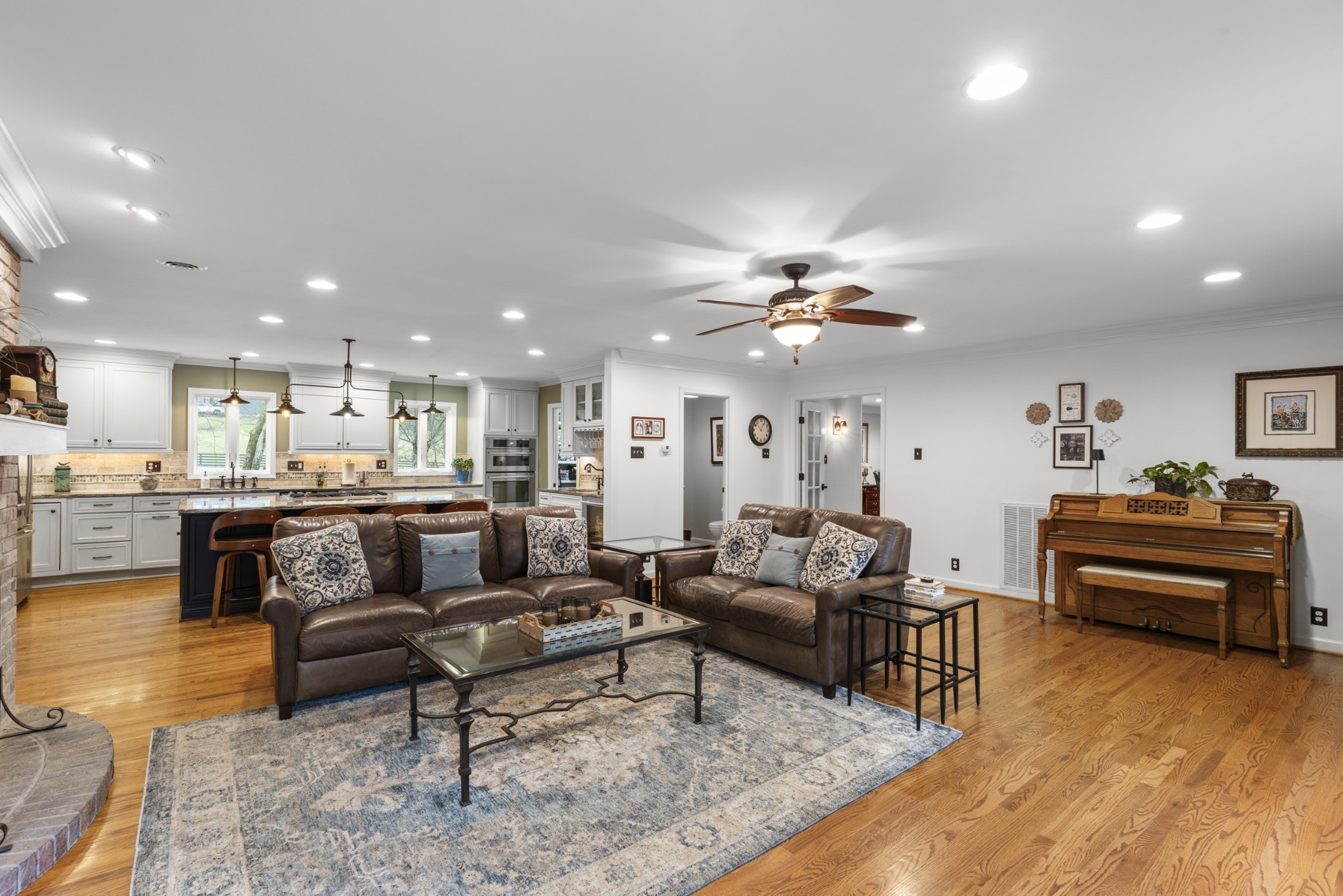 1004 Perkins Ln