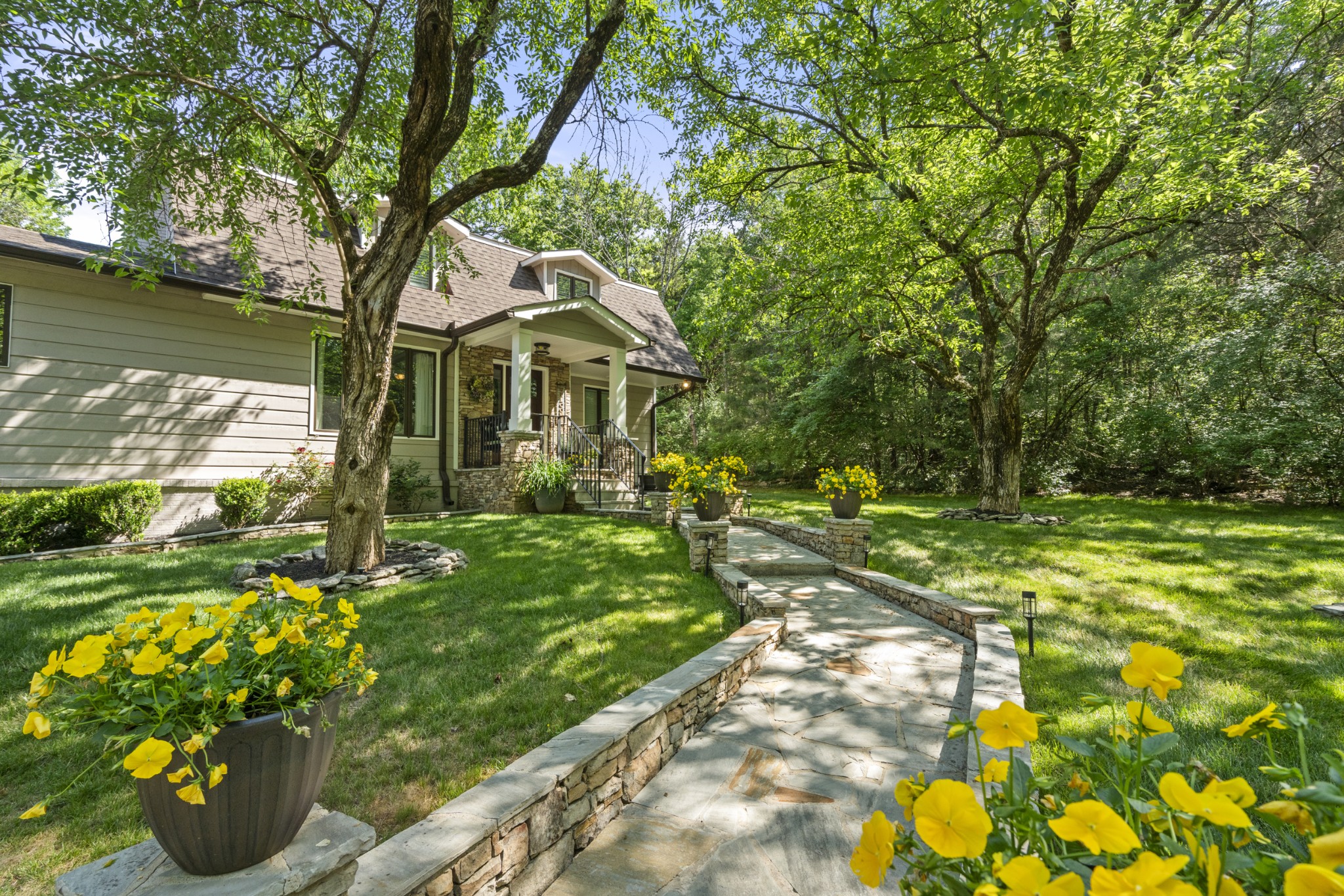 1004 Perkins Ln