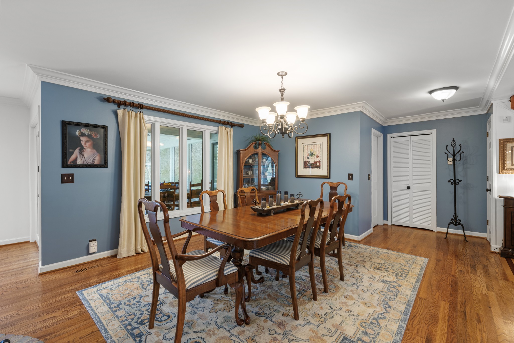 1004 Perkins Ln