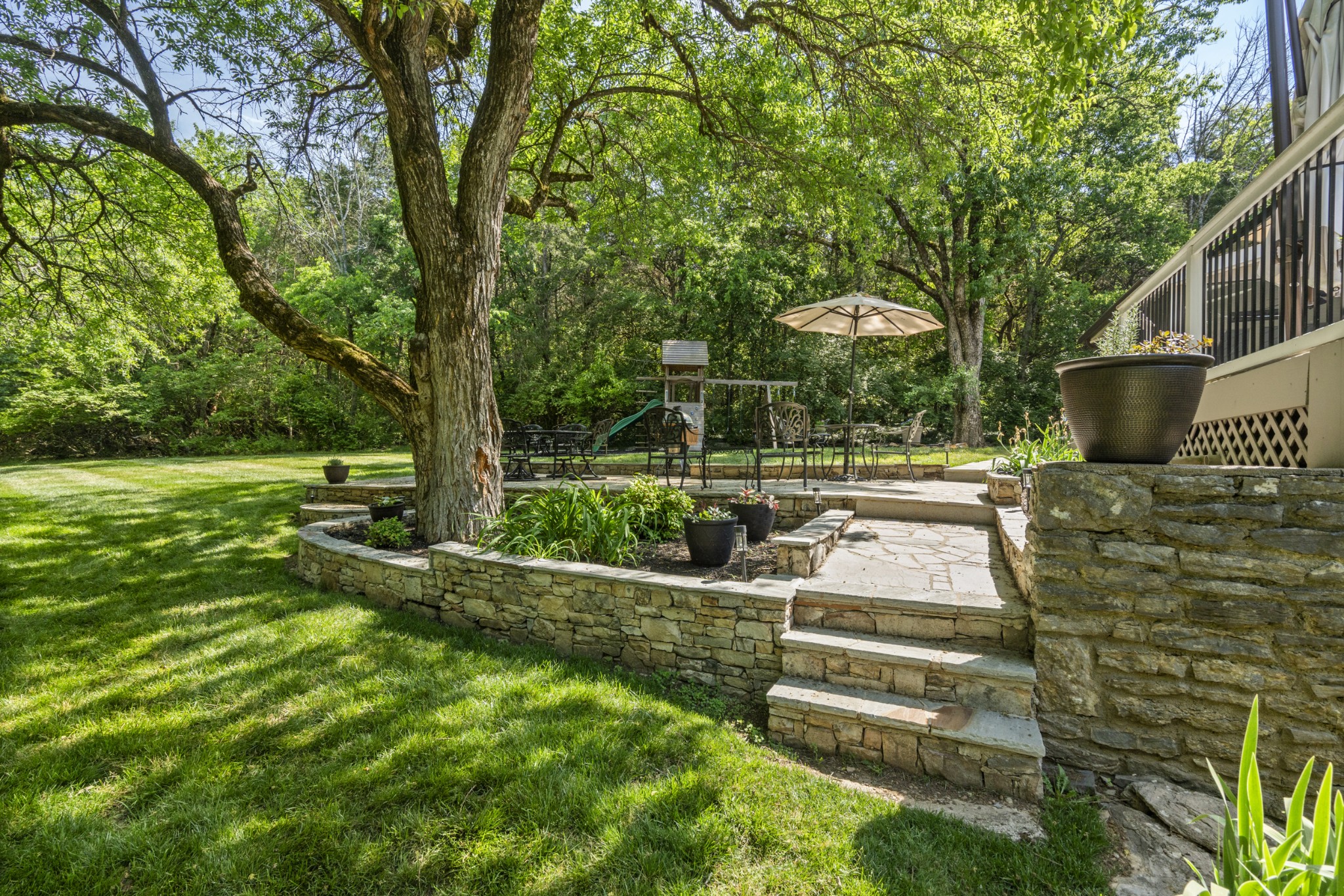 1004 Perkins Ln