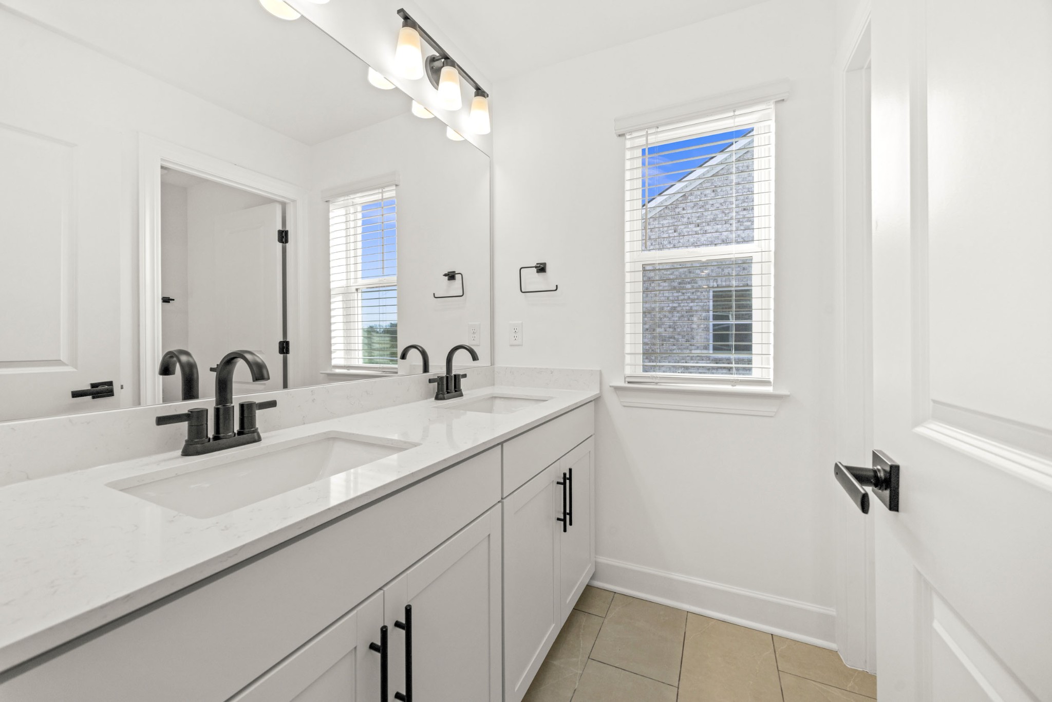 117 East Hill Street