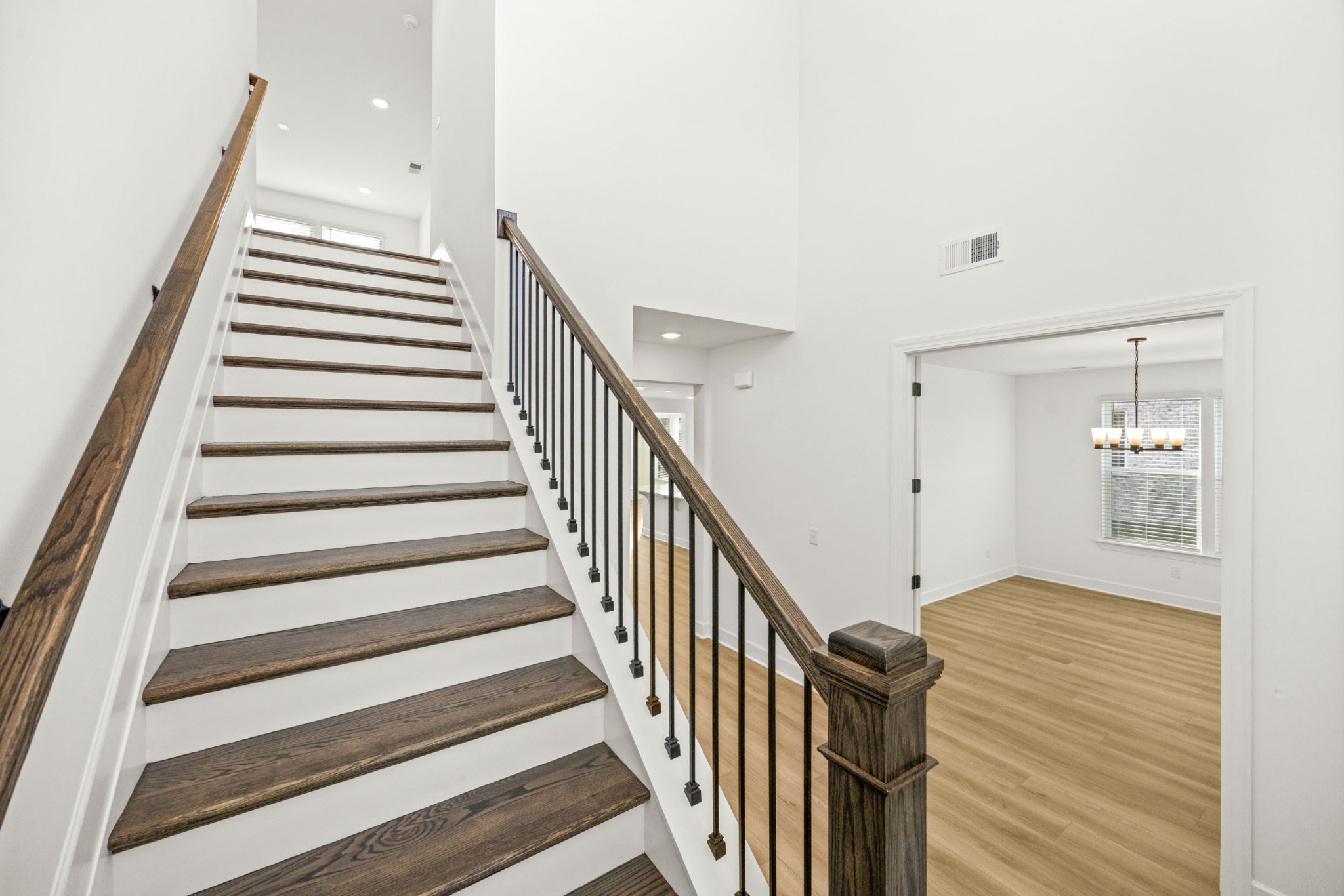 117 East Hill Street