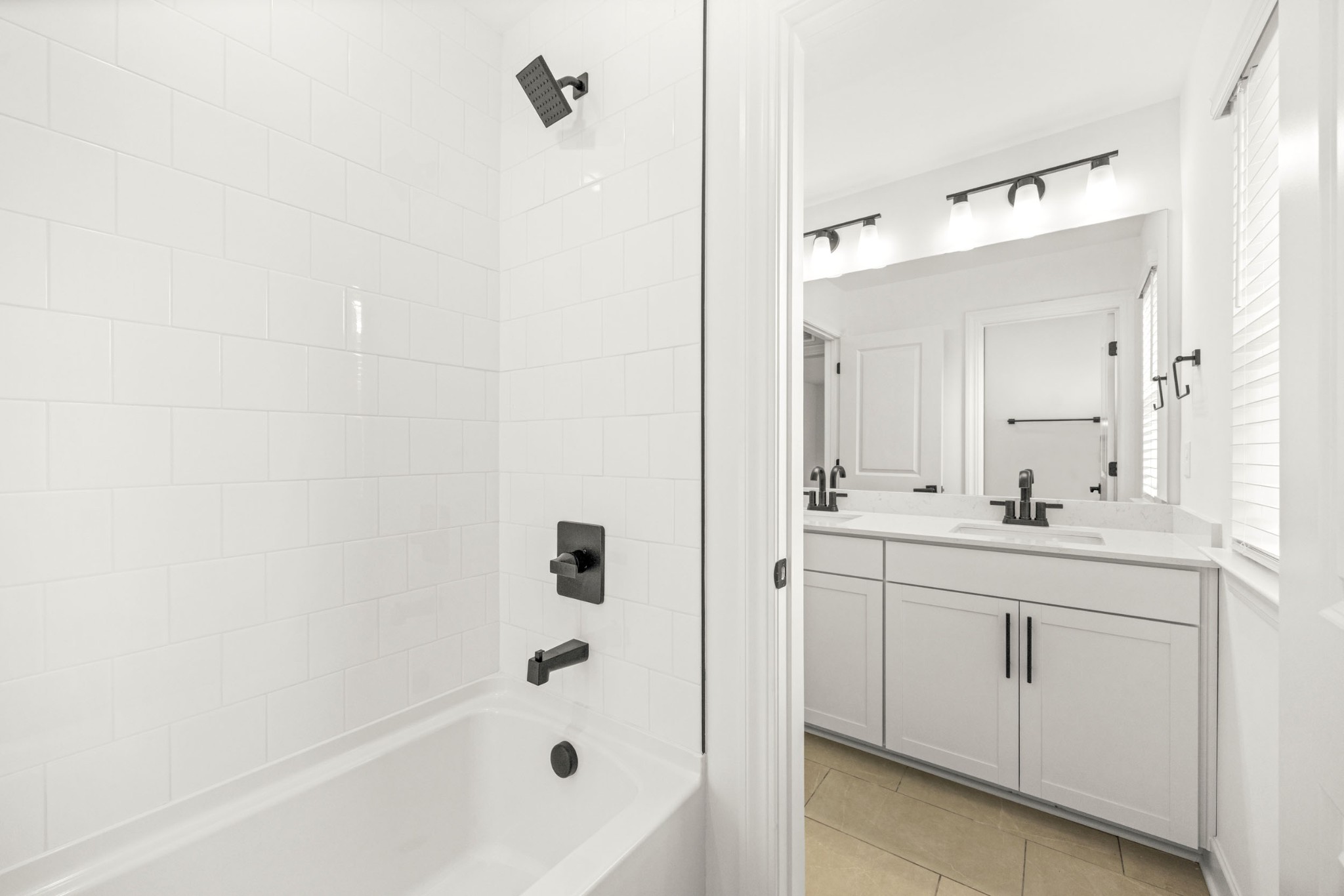 117 East Hill Street