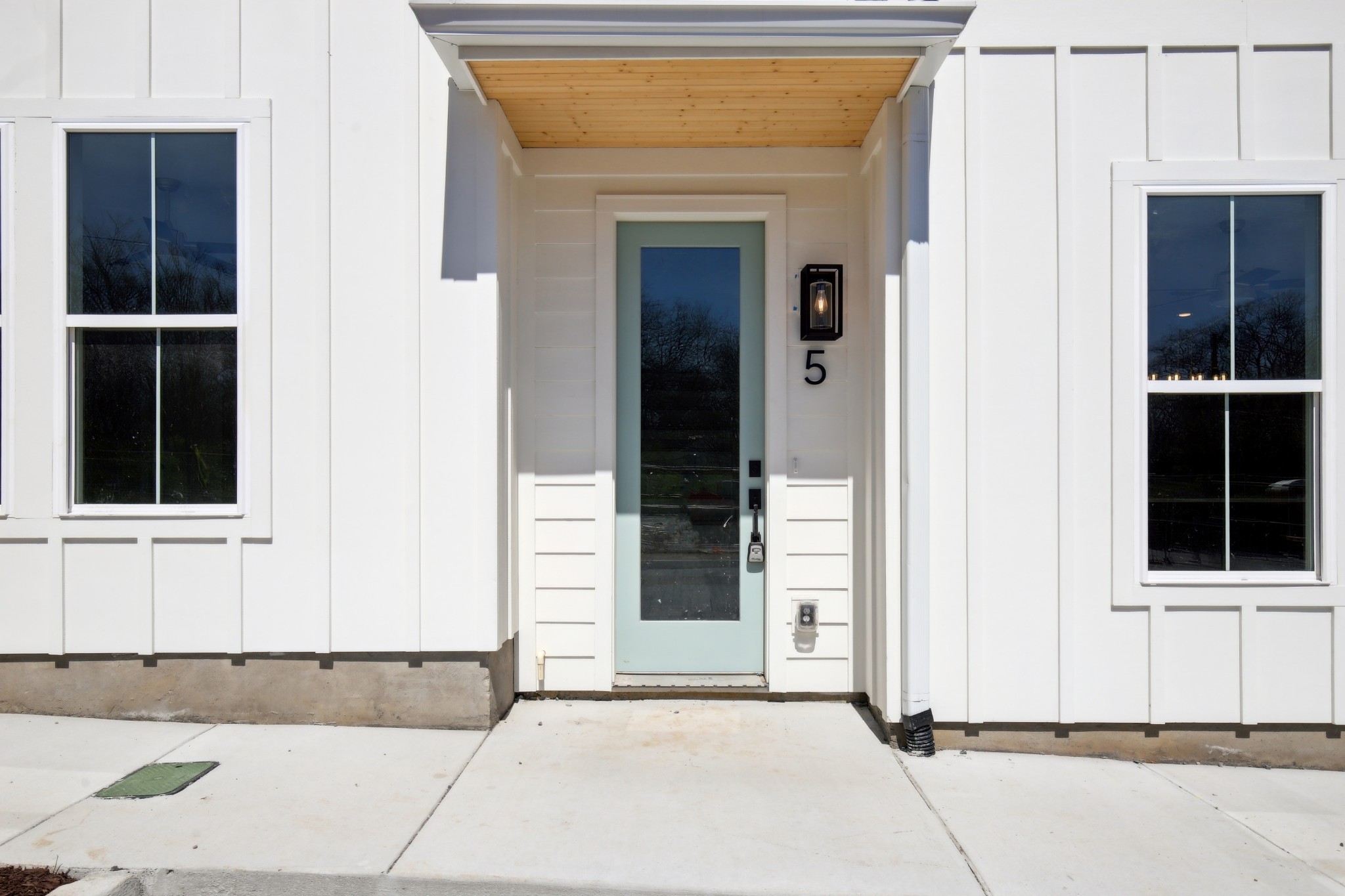 908 Anderson Ln Unit: 6