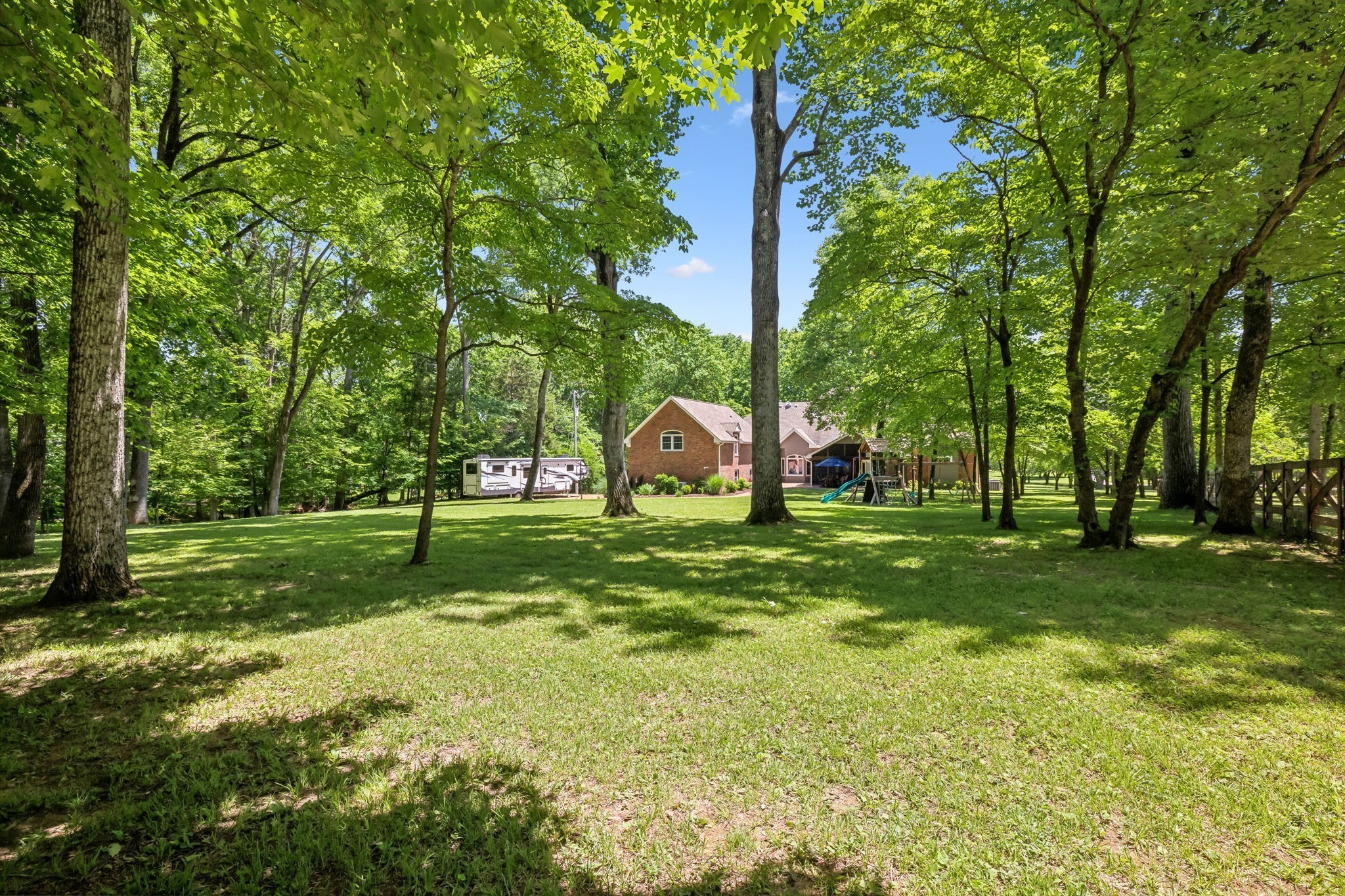 3208 Thoroughbred Dr