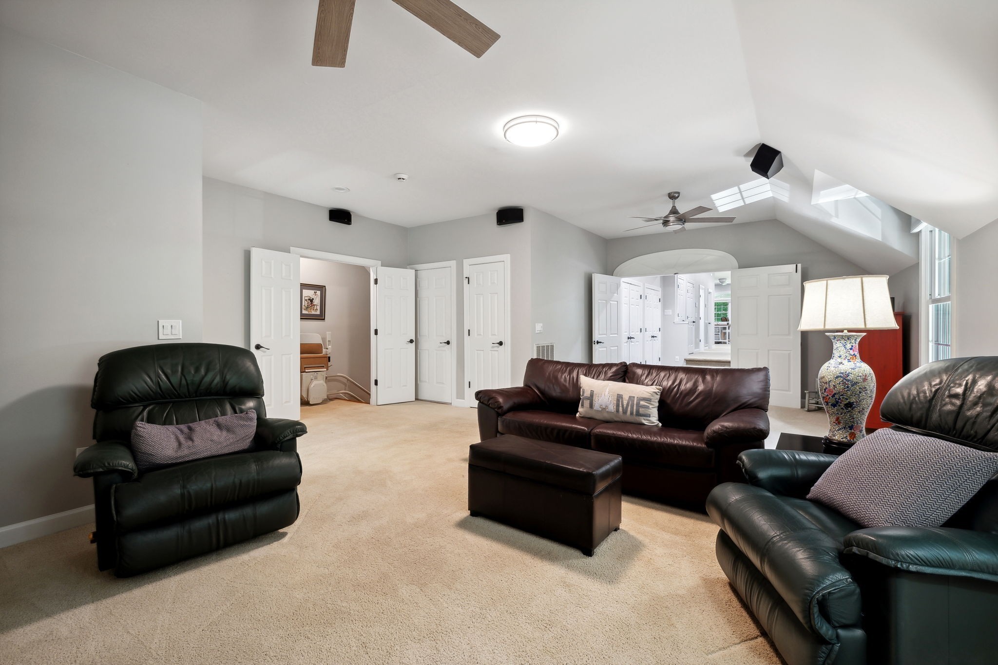 3208 Thoroughbred Dr