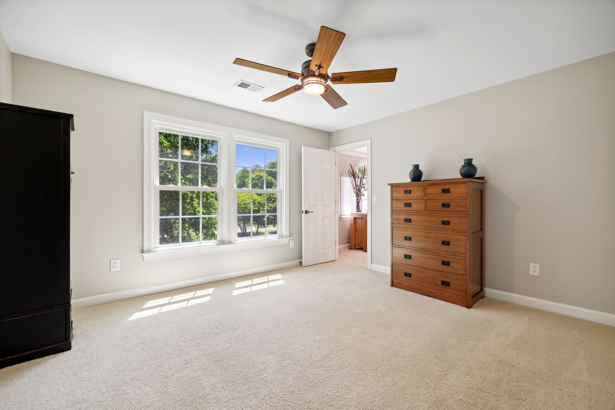 3208 Thoroughbred Dr