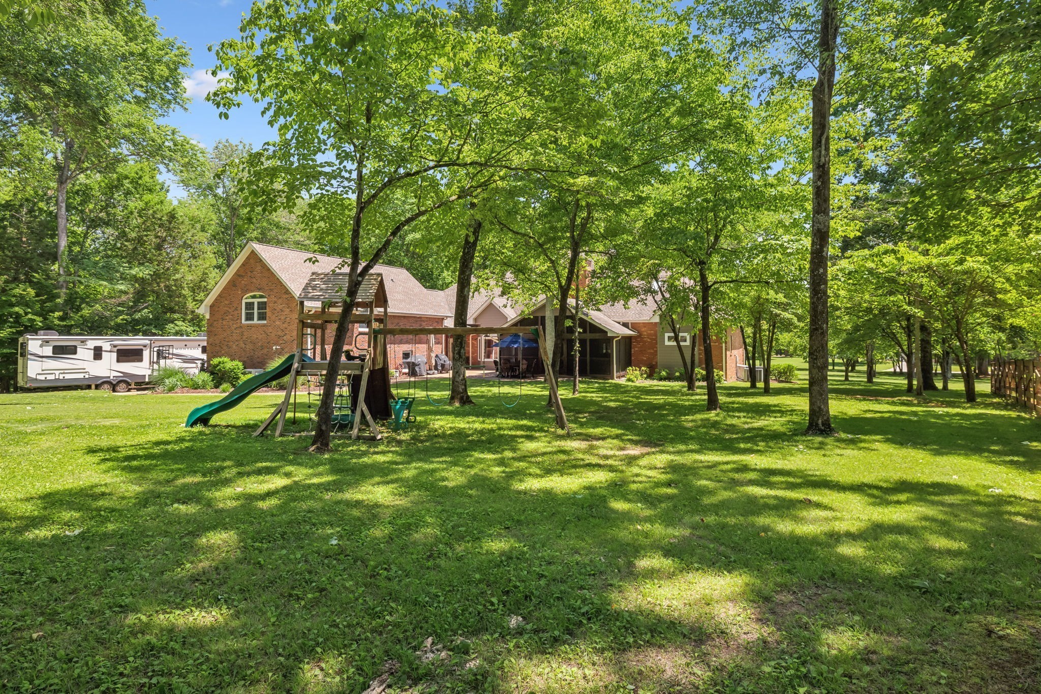3208 Thoroughbred Dr