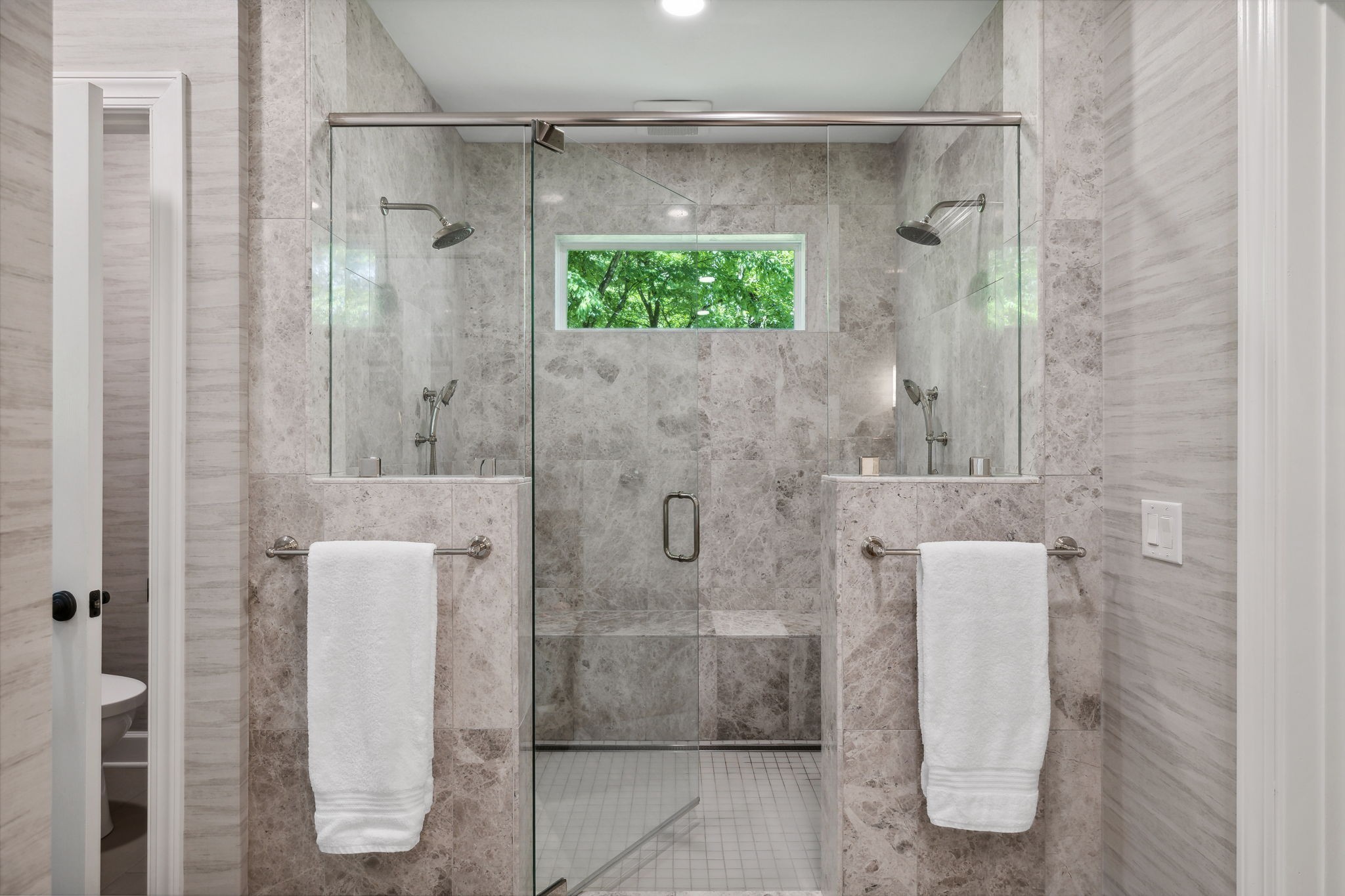 3208 Thoroughbred Dr