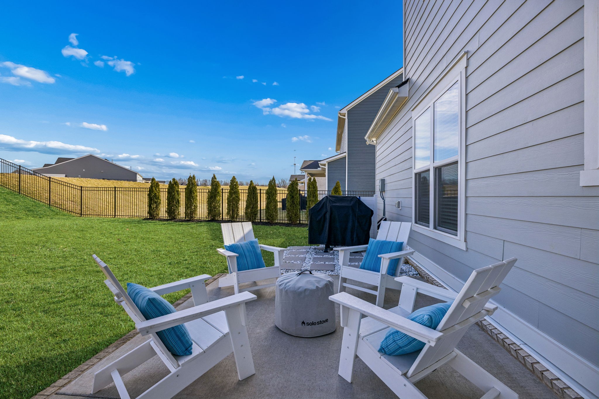 7283 Fiddlers Glen Dr