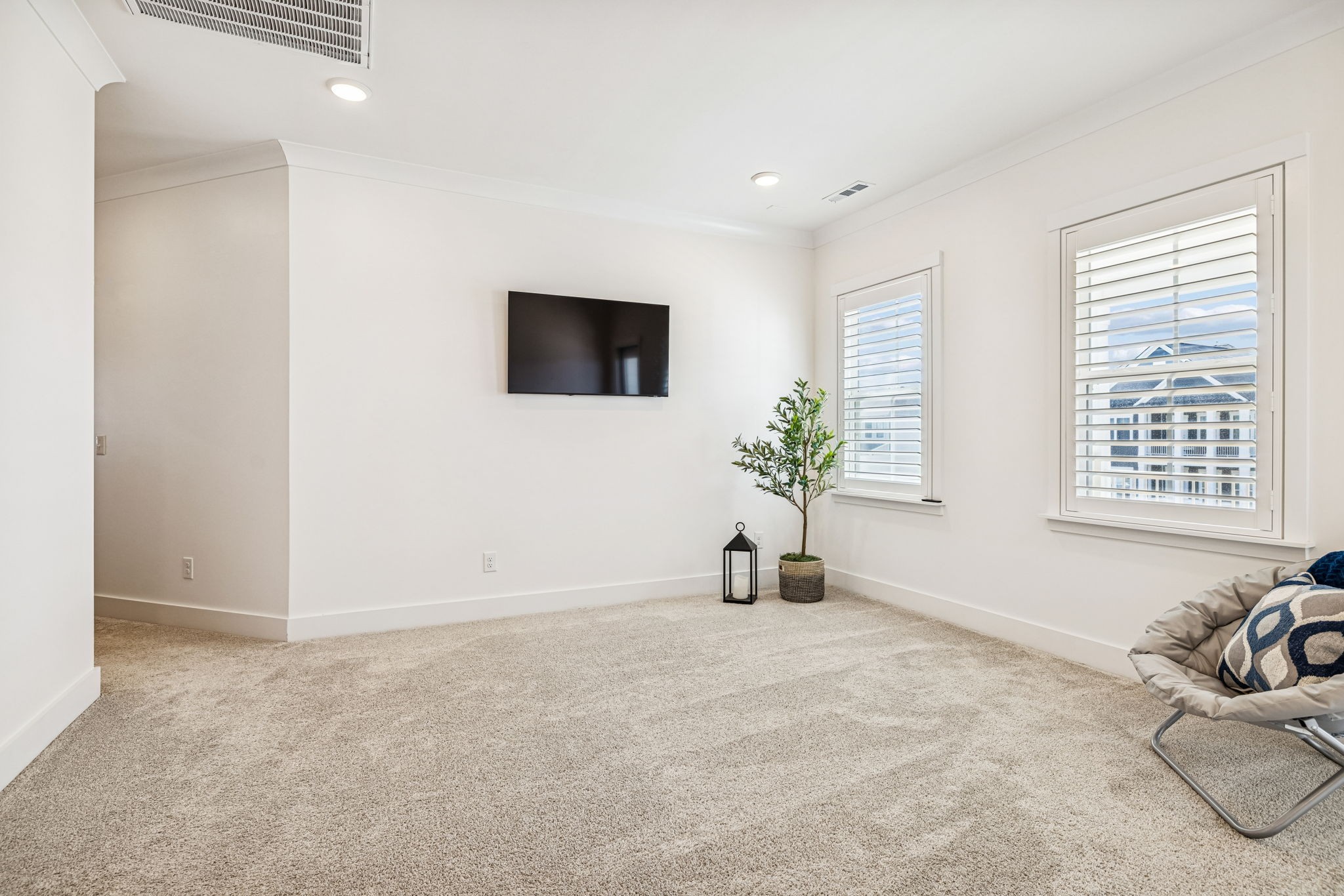 7283 Fiddlers Glen Dr