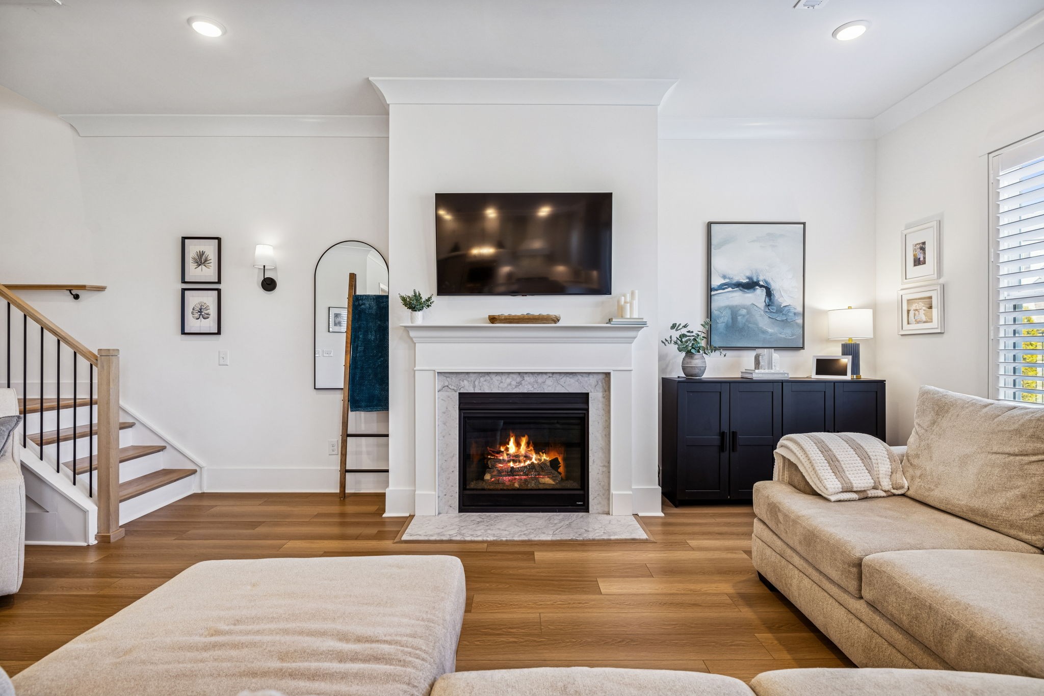 7283 Fiddlers Glen Dr