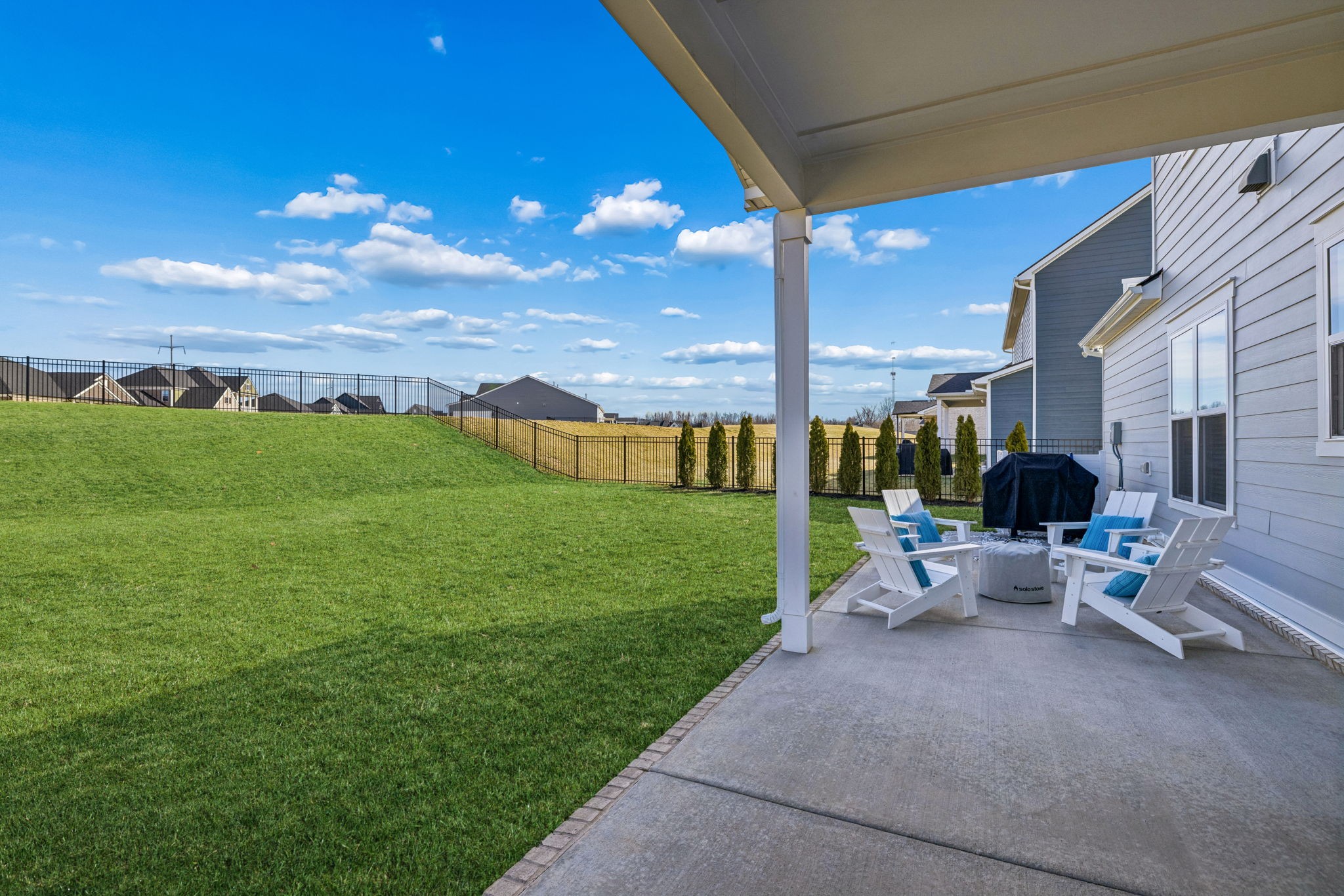 7283 Fiddlers Glen Dr