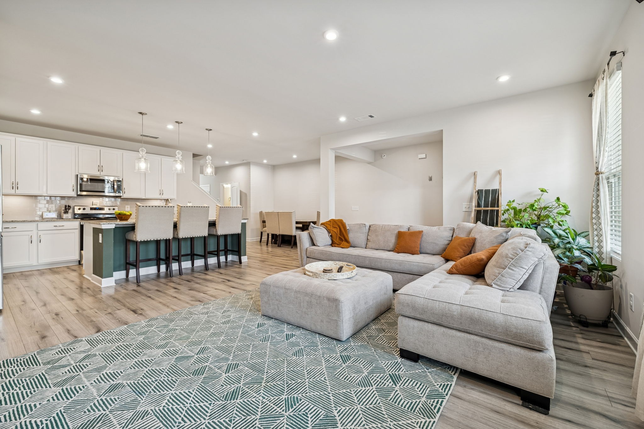 2915 Suzanne Landon Dr