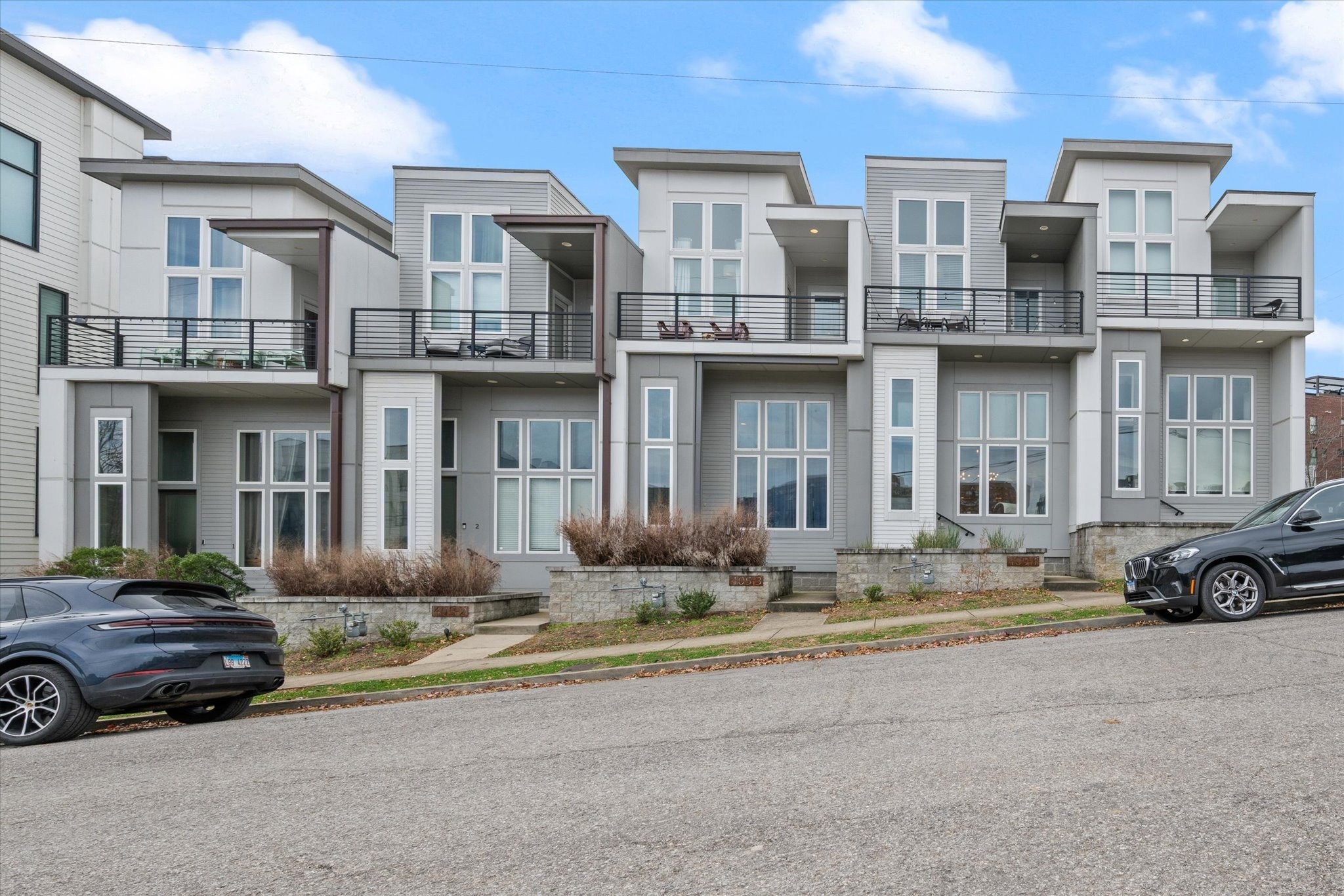 405 Avoca St Unit: 4