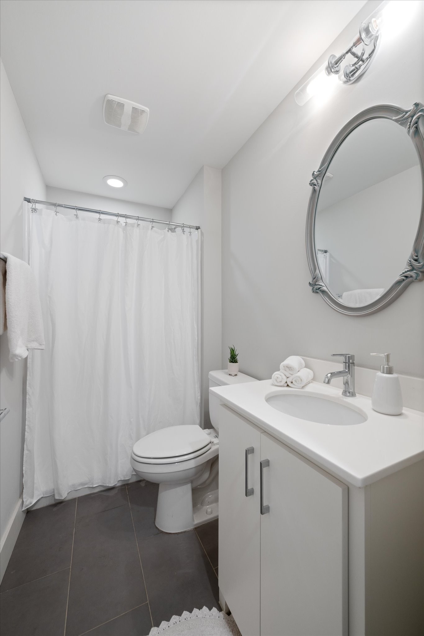 405 Avoca St Unit: 4