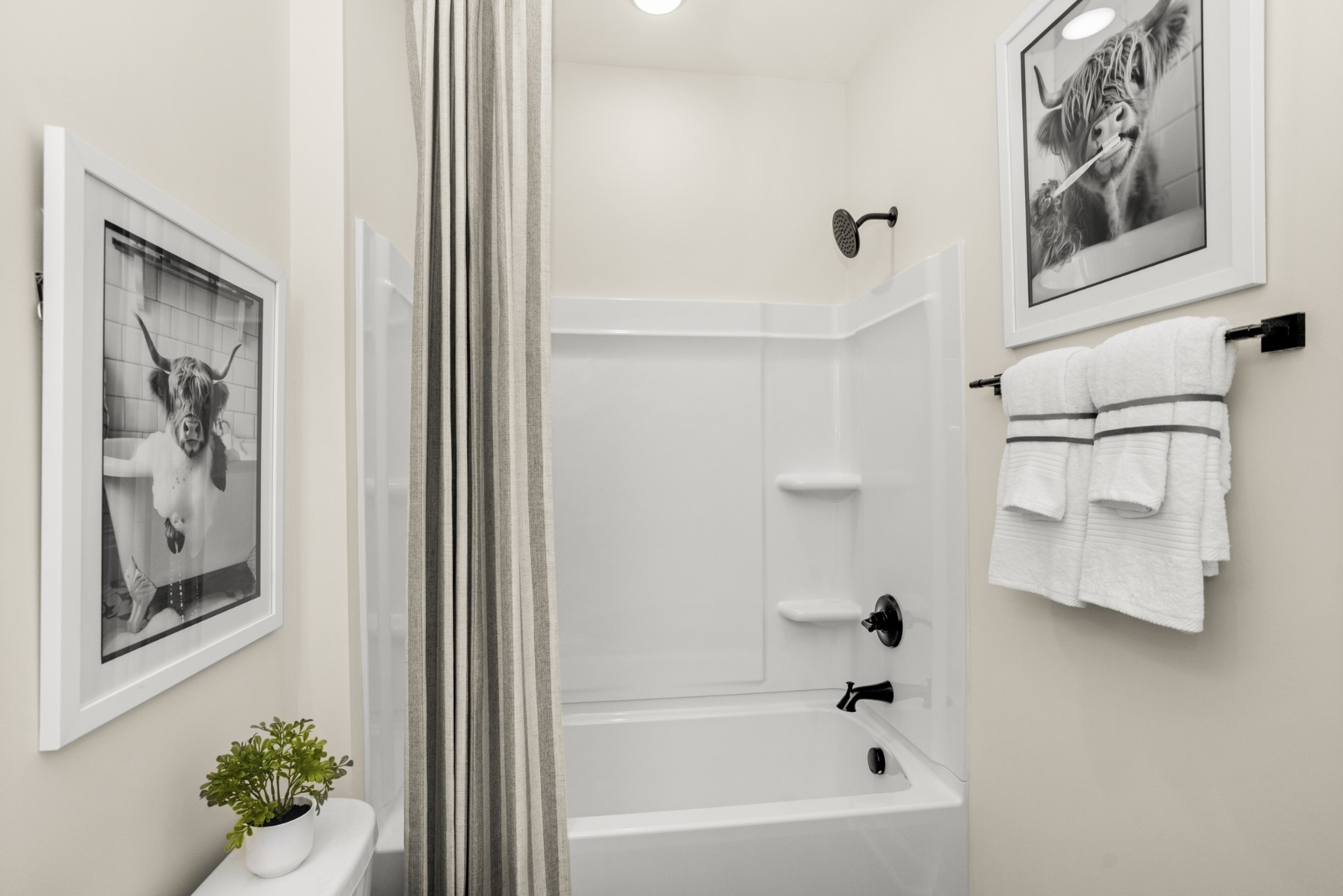 324 Lynwood Station Boulevard