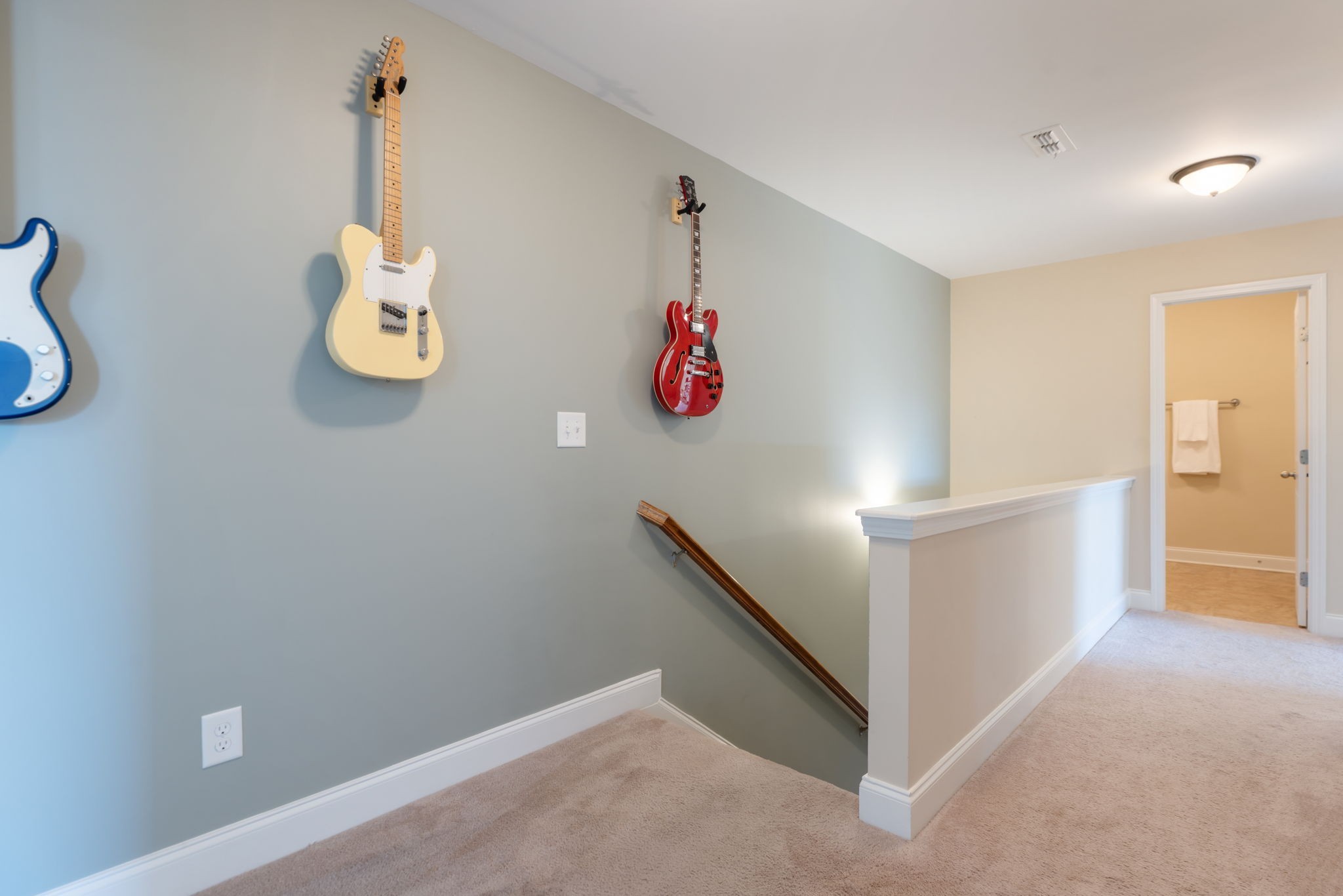 2404 Seven Oaks Park