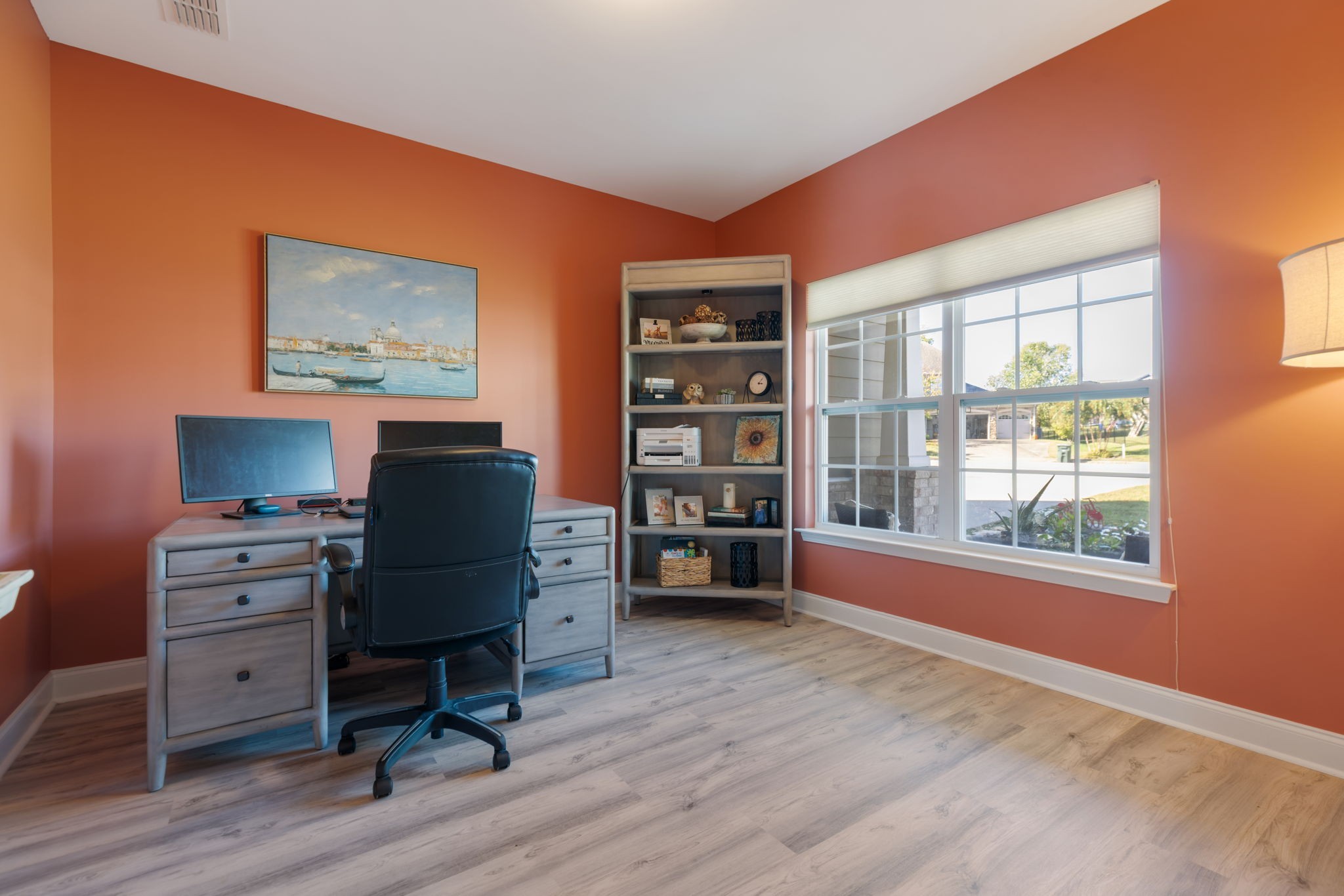 2404 Seven Oaks Park