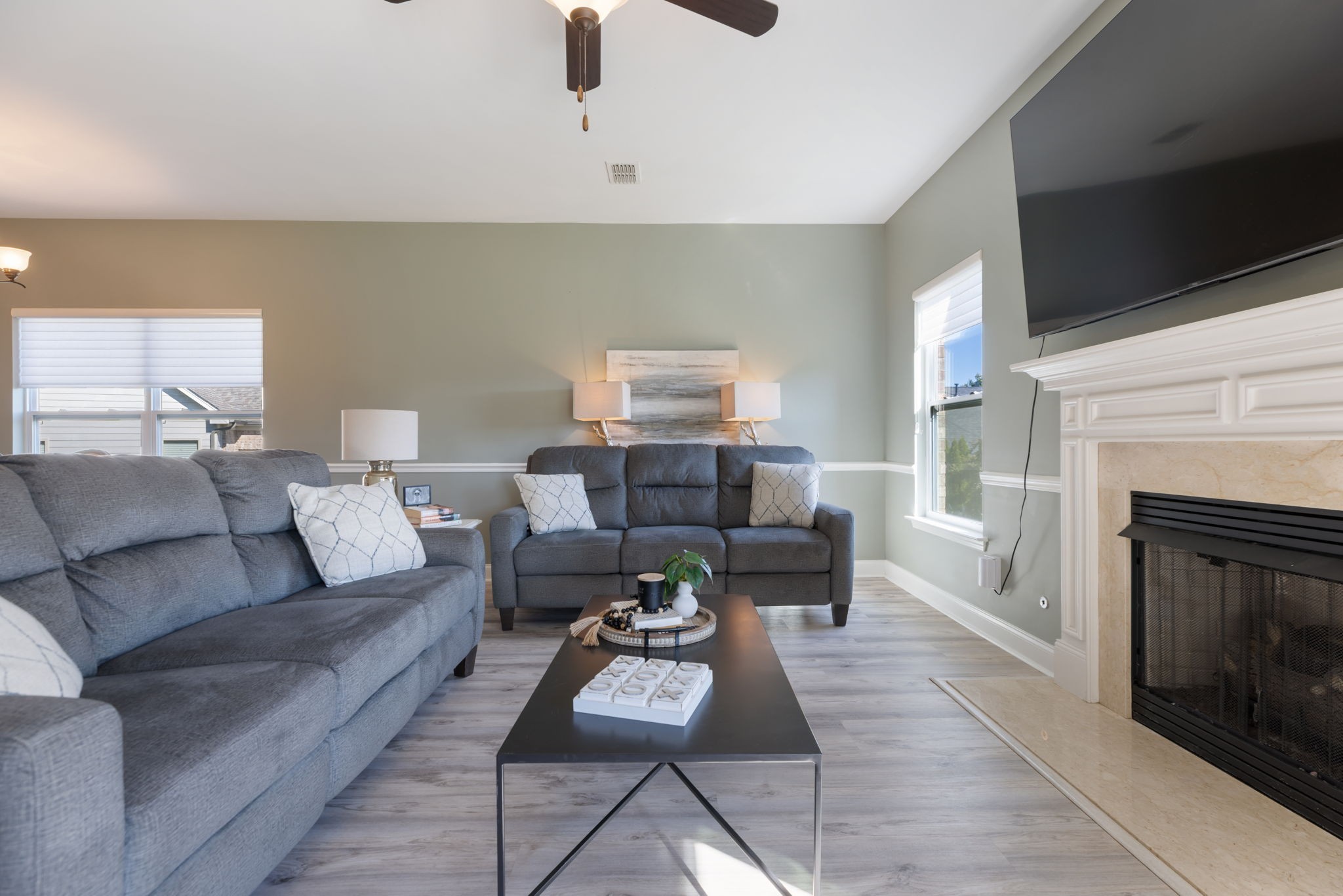 2404 Seven Oaks Park